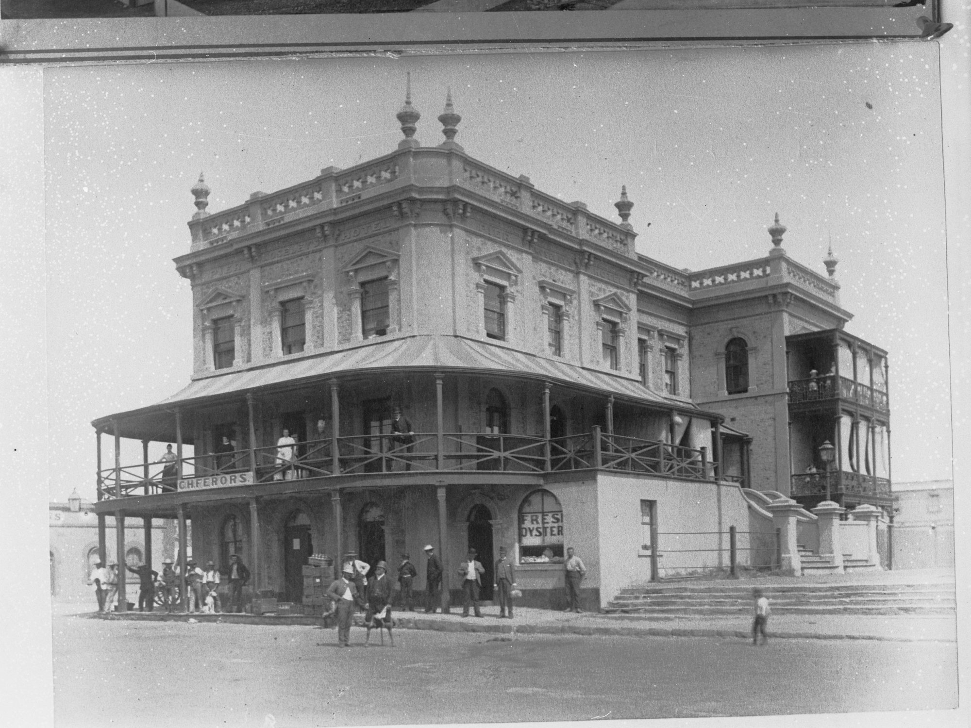 Pier Hotel, Glenelg - man outside with wooden legs
