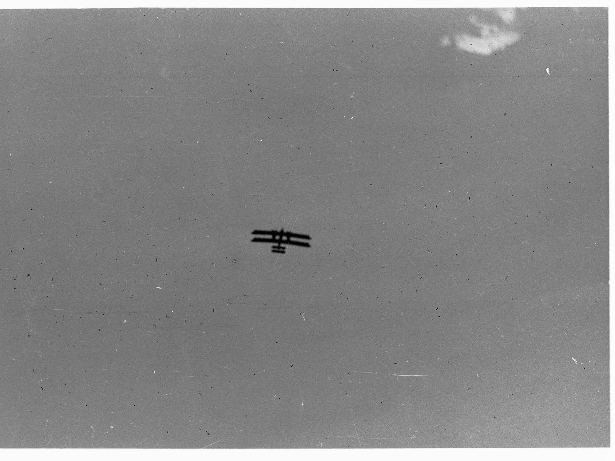 Plane flying in sky - Sir Ross &amp; Sir Keith Smith's Vickers Vimy aeroplane after its flight from England