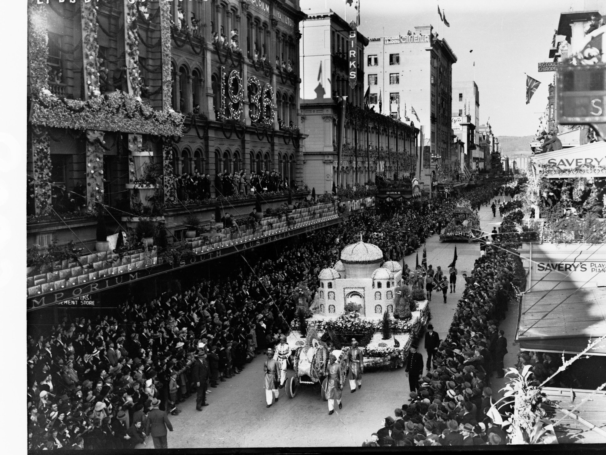 Floral pageant in Rundle Street for Adelaide Centenary - Henley and Grange float