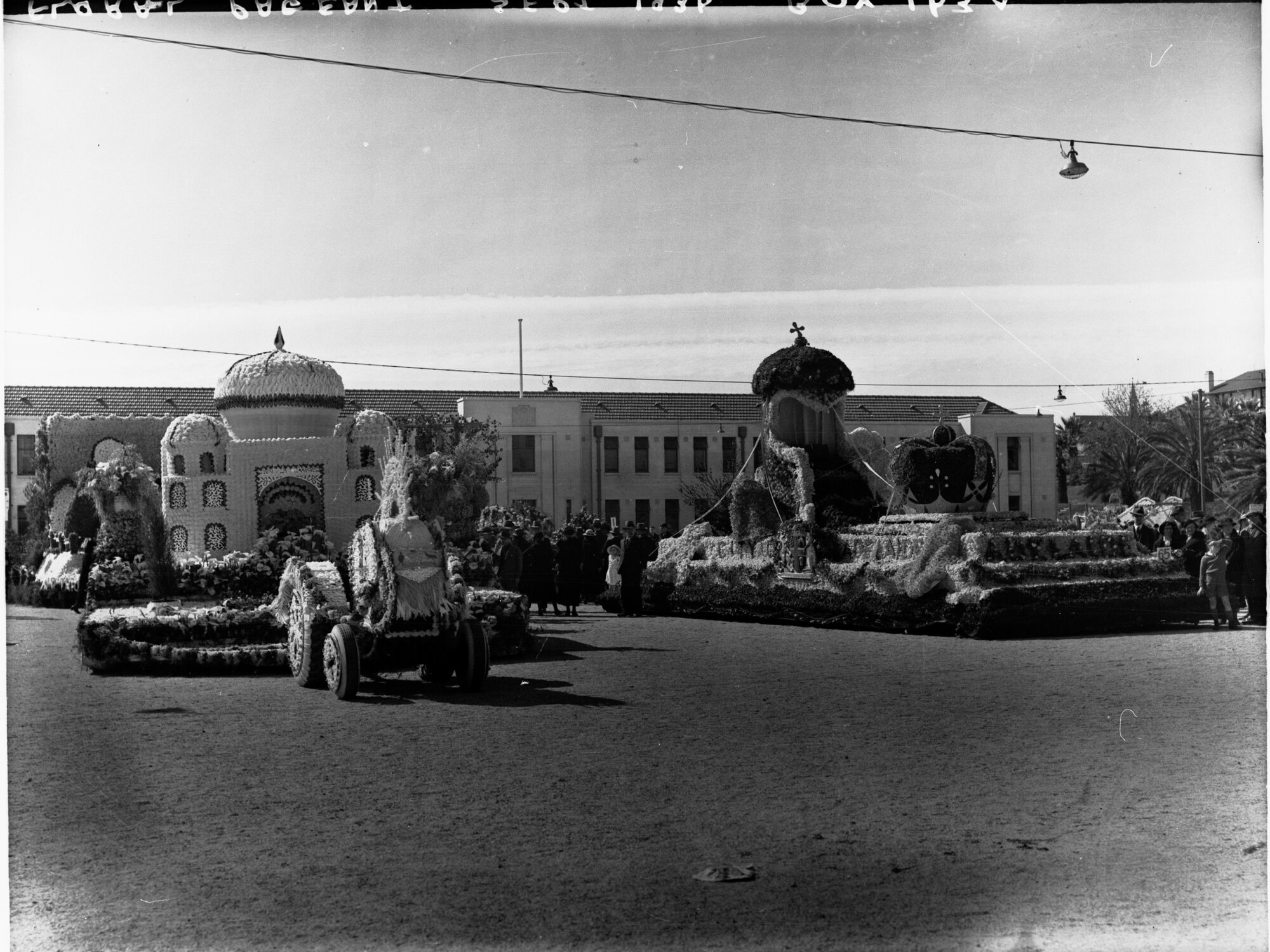 Adelaide Centenary floats for floral pageant