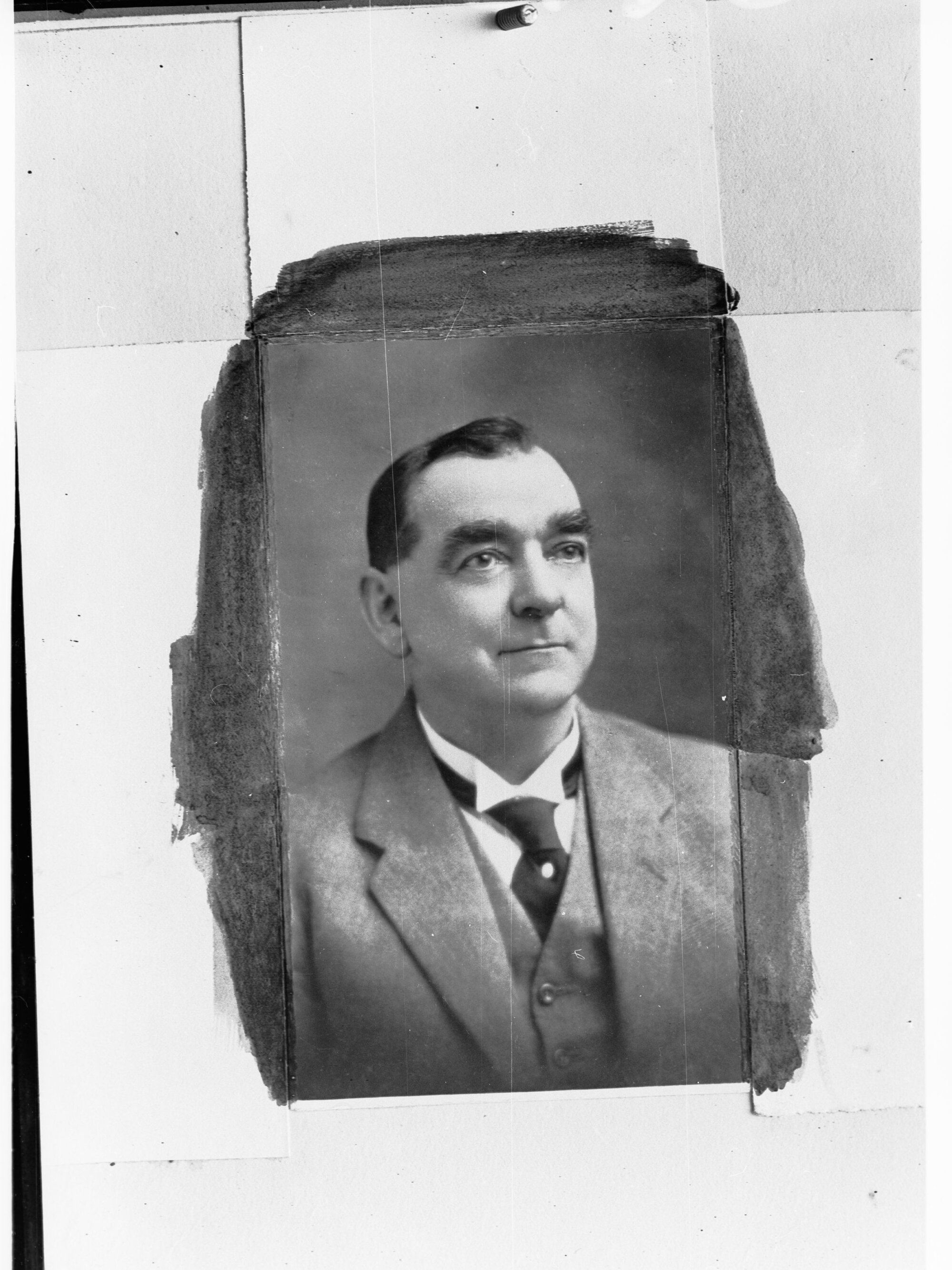 Portrait of Mr T T Edwards - Biographical Register, page 70
