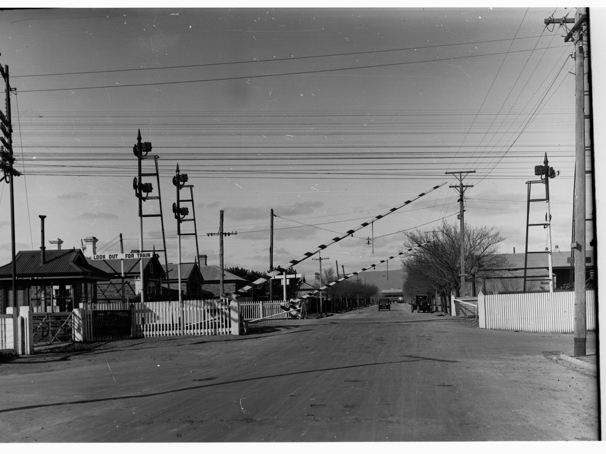 Level Crossing, Goodwood
