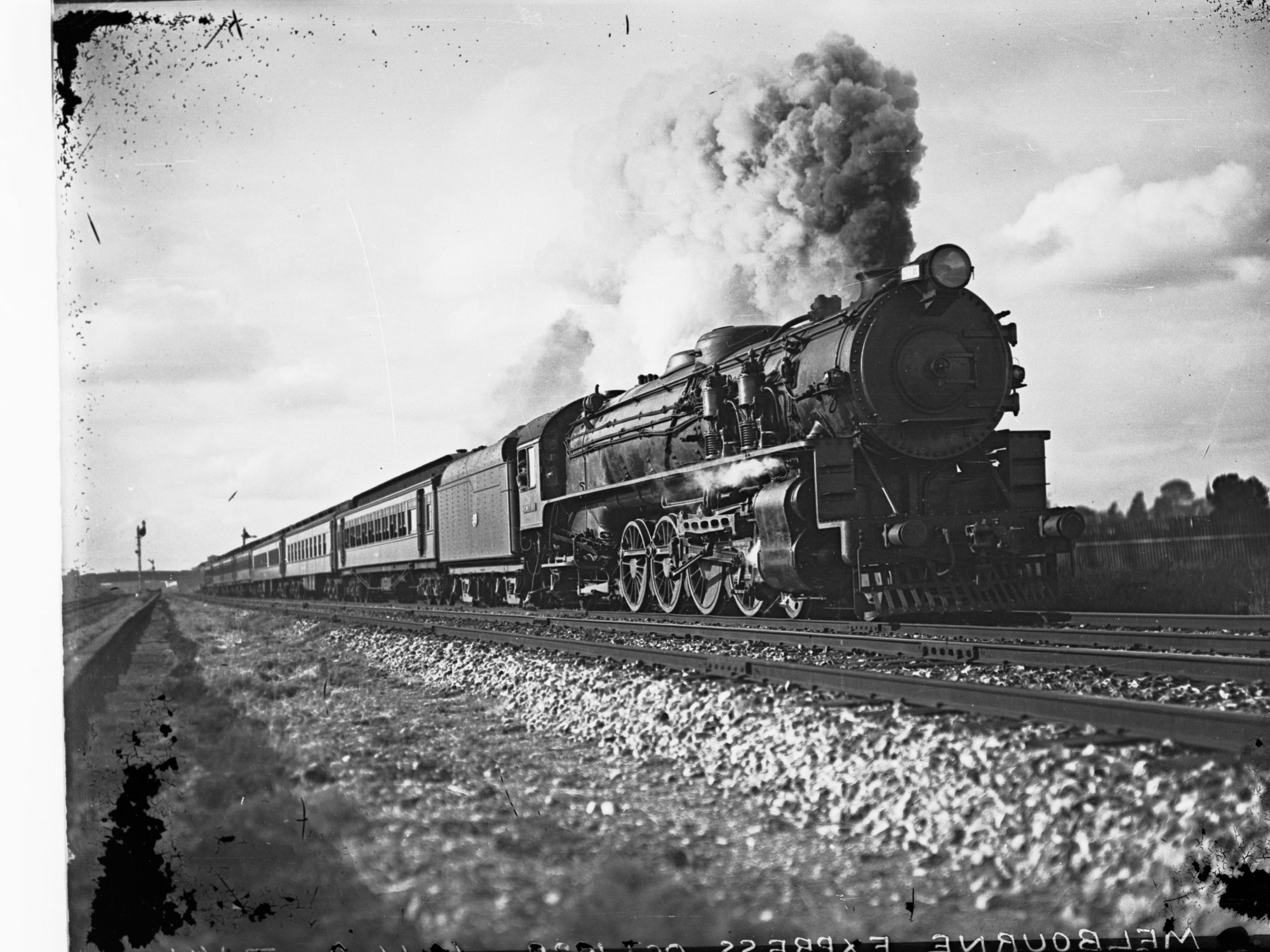 The Melbourne Express from Adelaide to Melbourne