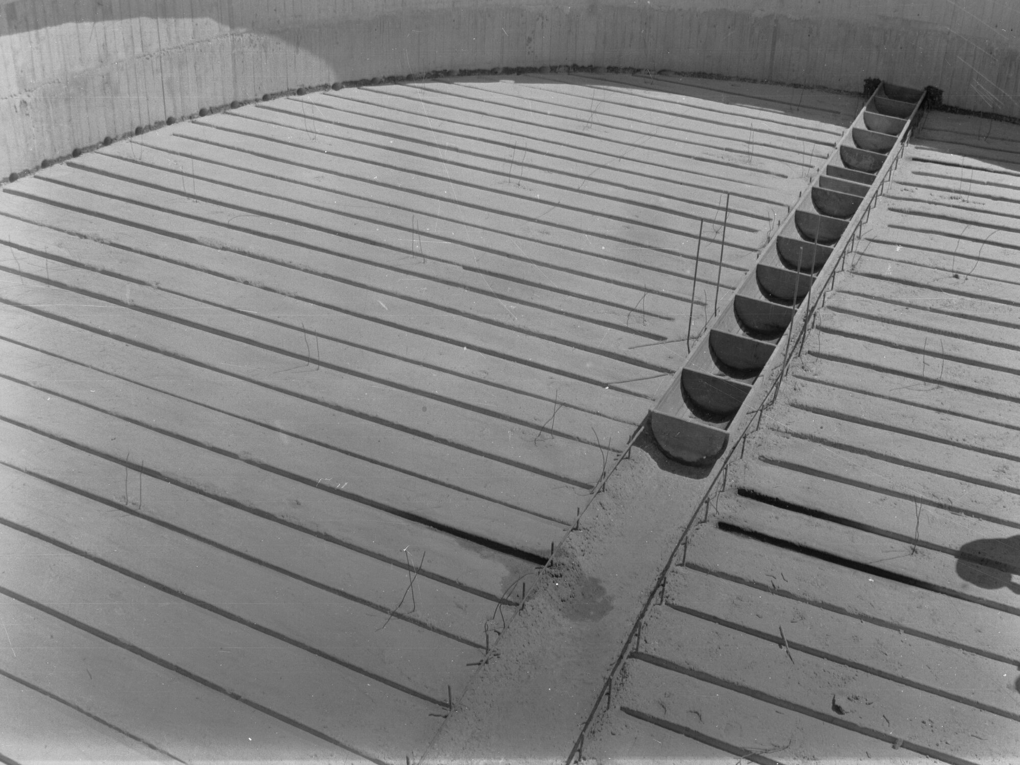 Sewers department treatment works, Woodside