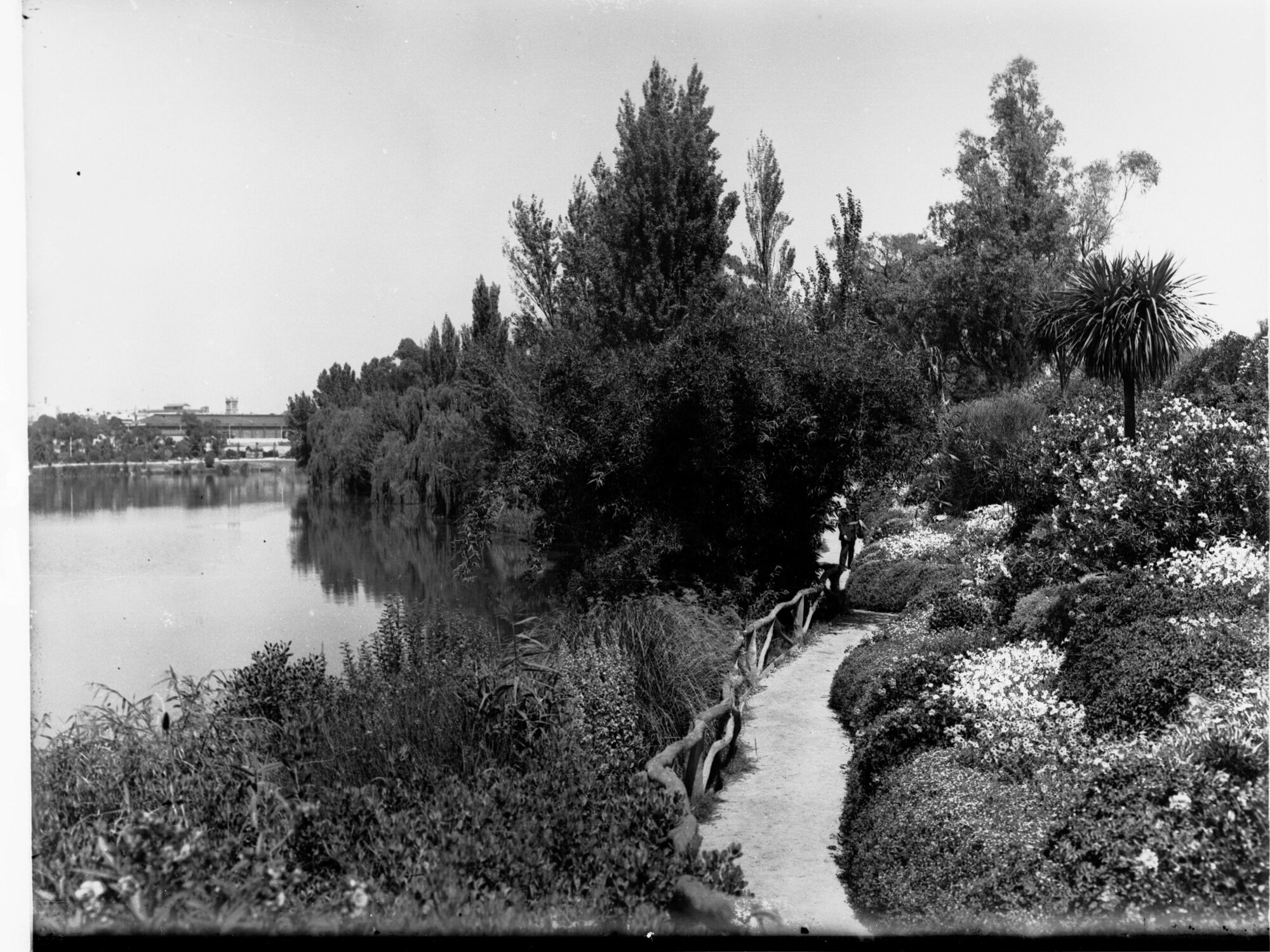 Creswell Gardens