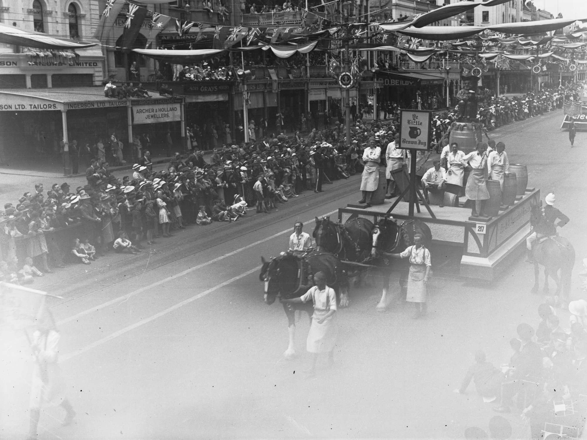 Pageant of progress King William Street Adelaide centenary, Little Brown Jug float