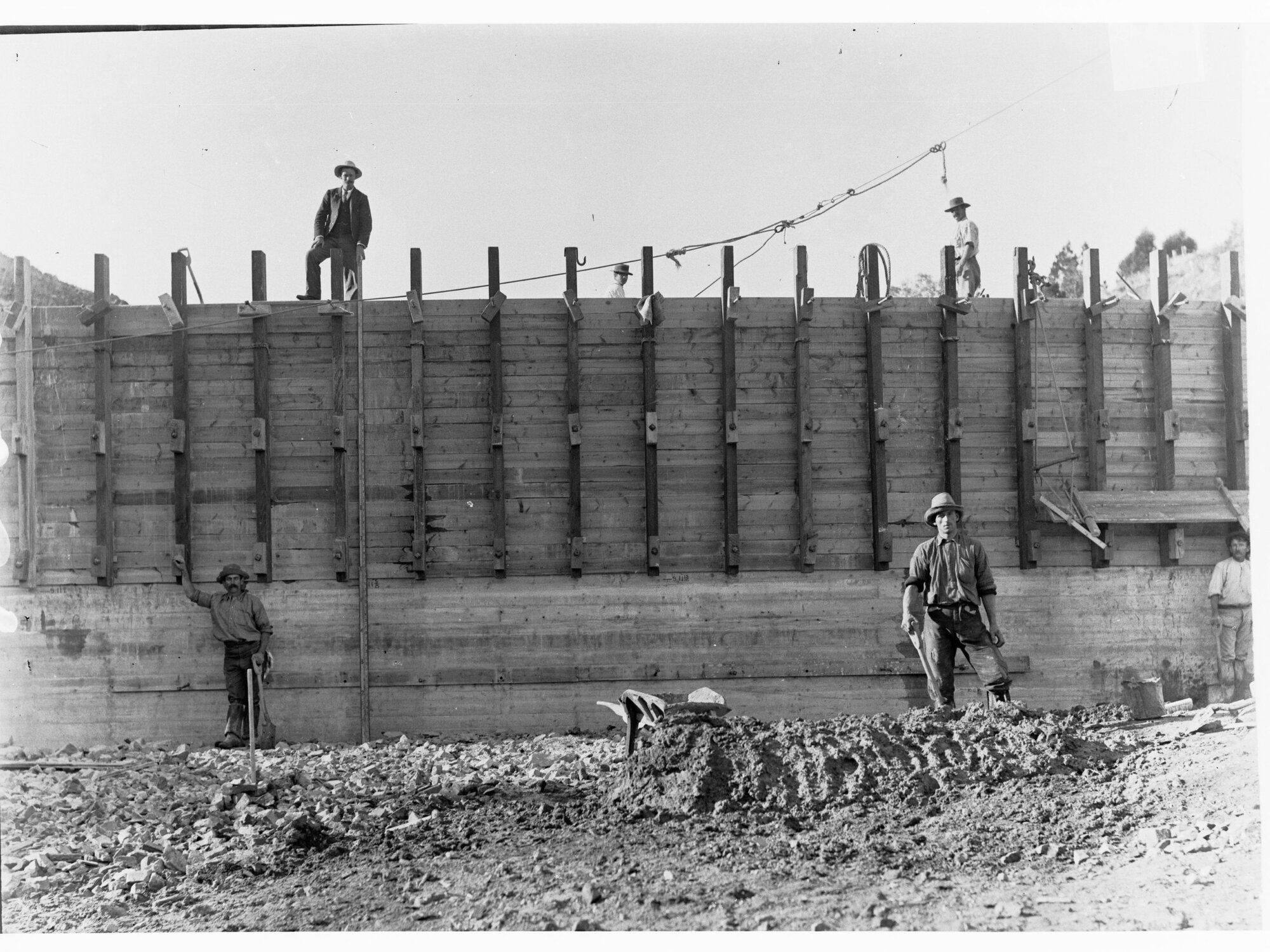 Construction of main dam at Barossa Waterworks