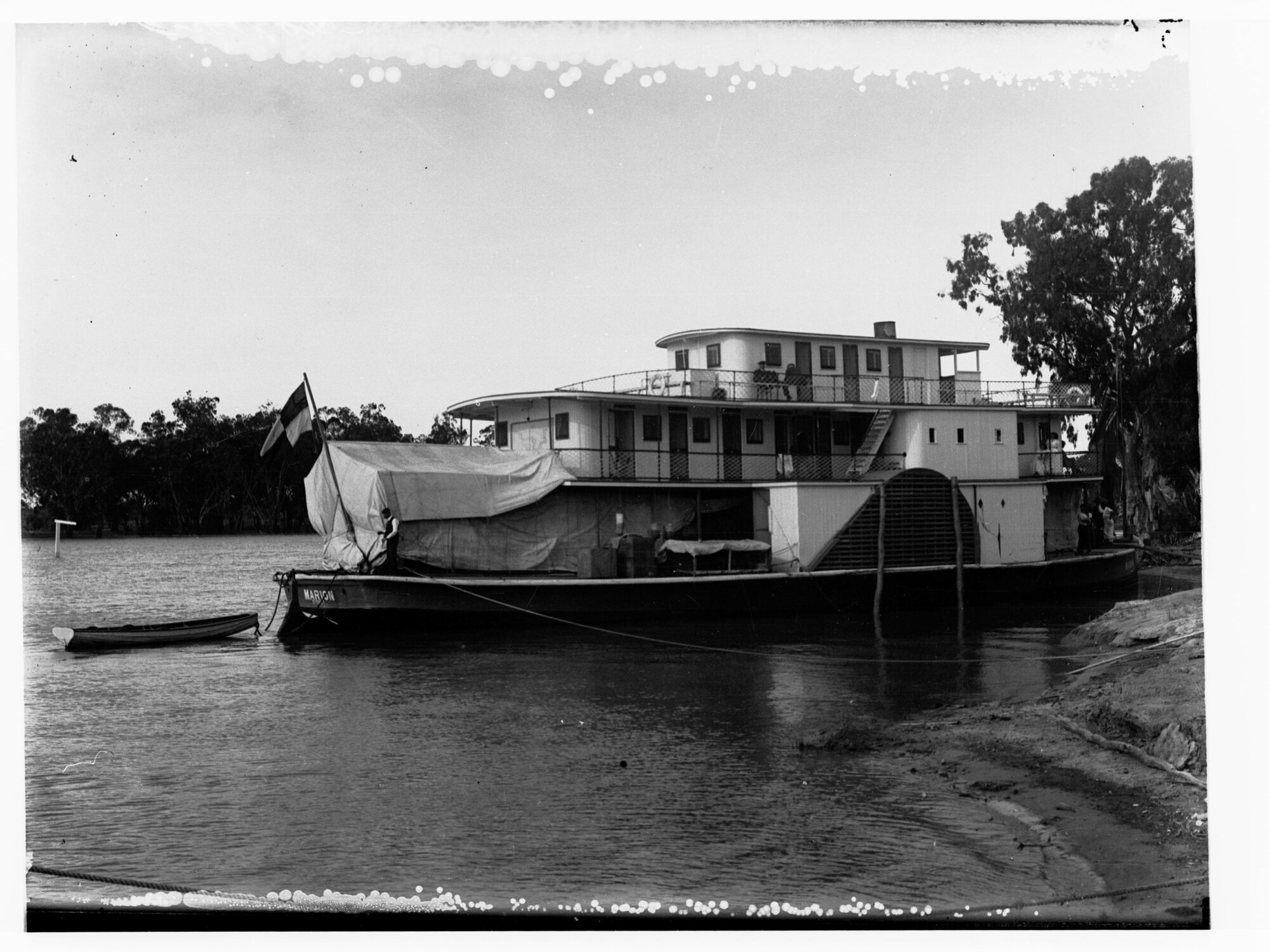 Paddlesteamer the Marion on River Murray at Loxton