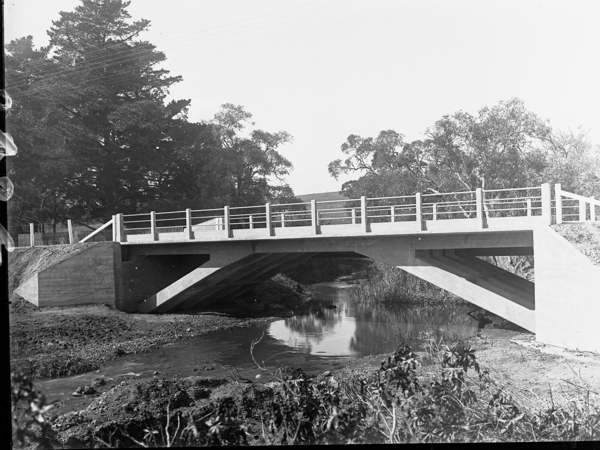 Bridge over unknown river - No information recorded