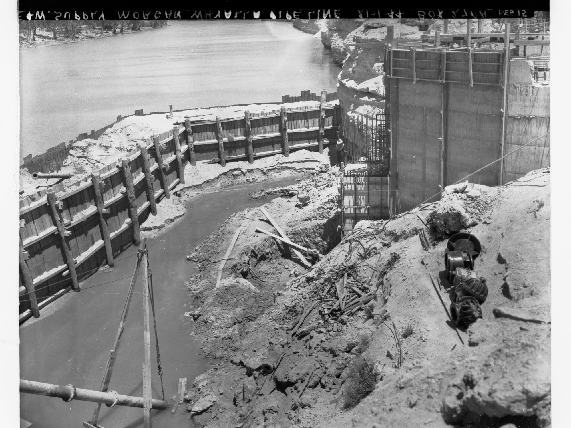 Constructing pumping station at Morgan for the Morgan-Whyalla Pipeline