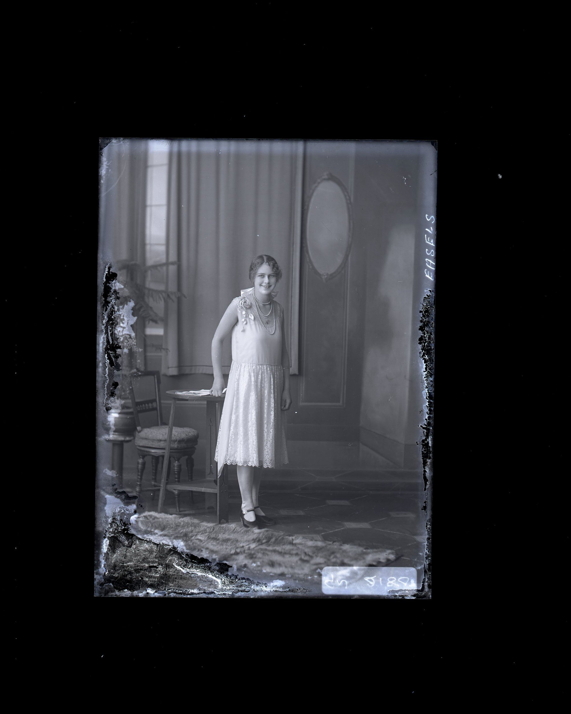 Woman - Chaplin