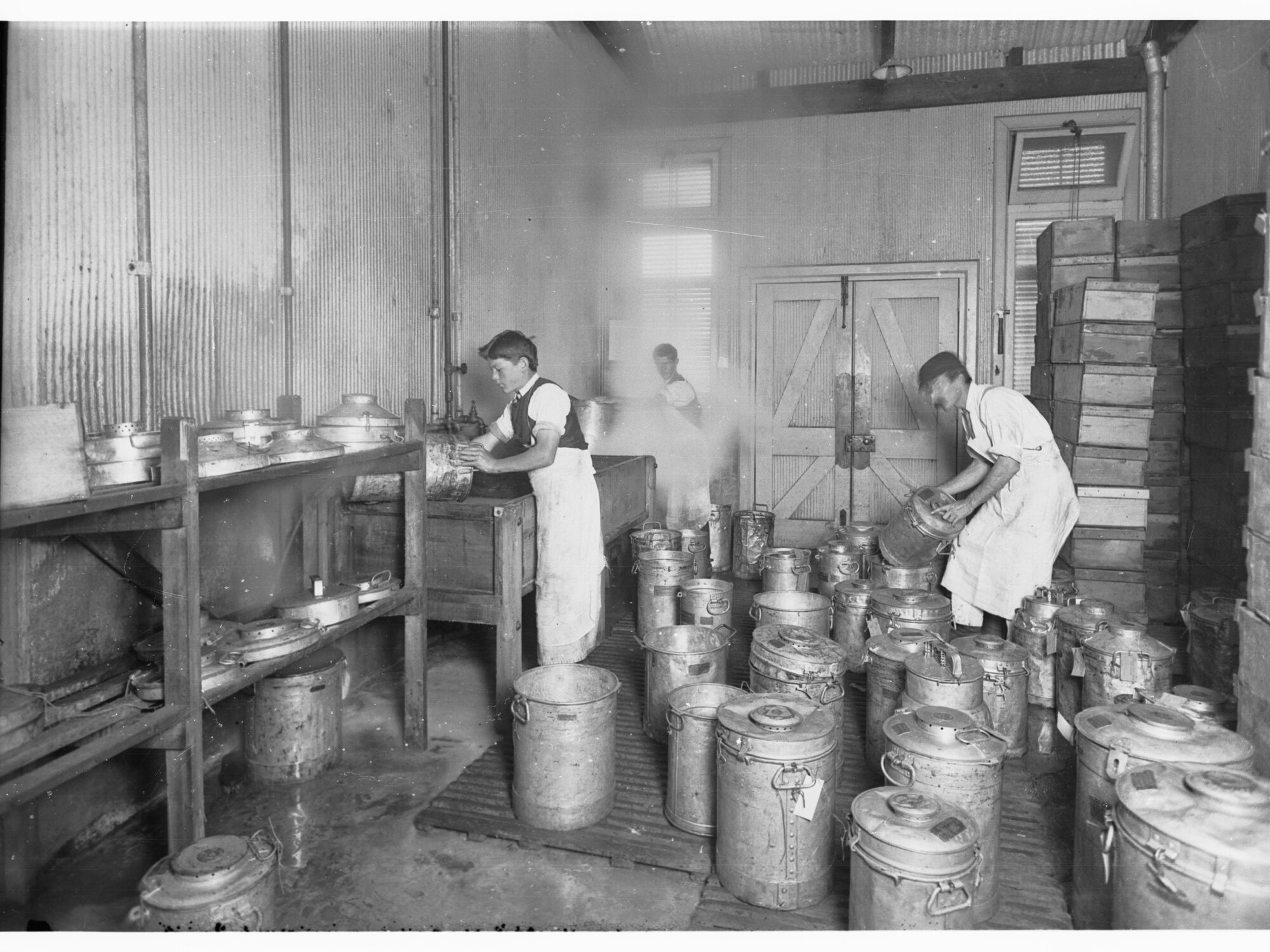 Cooling and steaming cans
