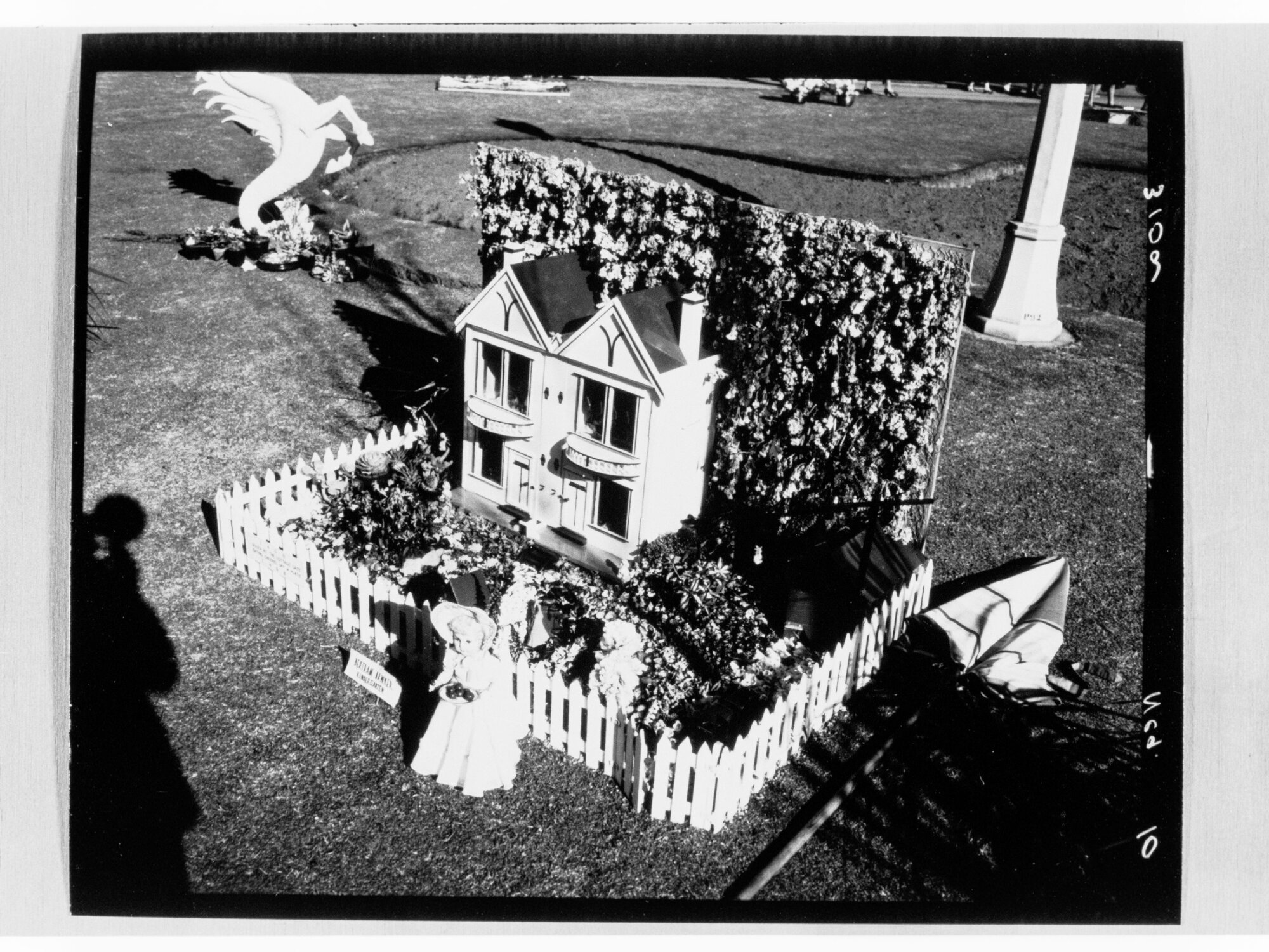 National Flower Day Festival held in Adelaide on the 21st September 1949