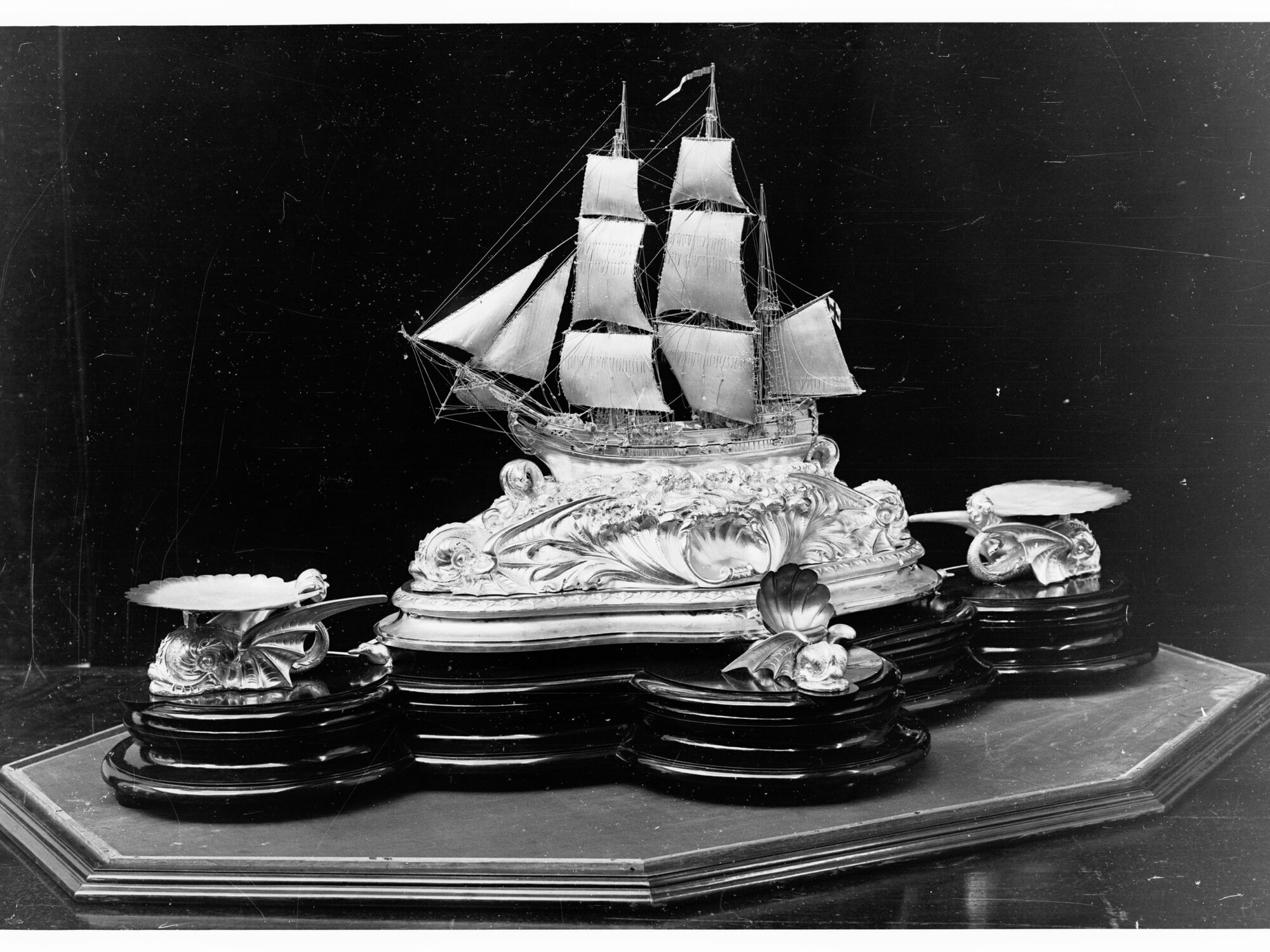 Model of the Ship HMB Endeavour