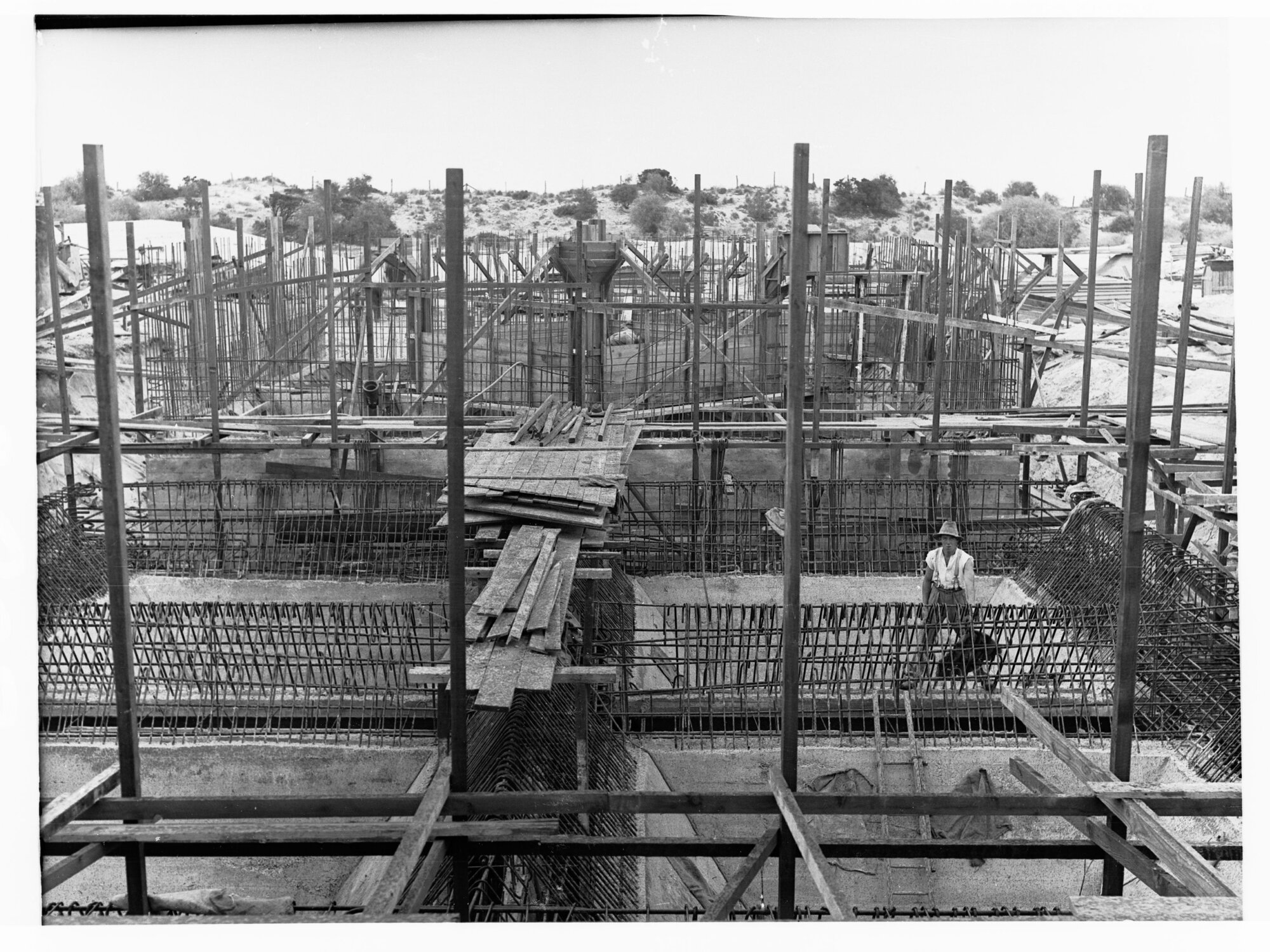 Construction of  Glenelg Sewers