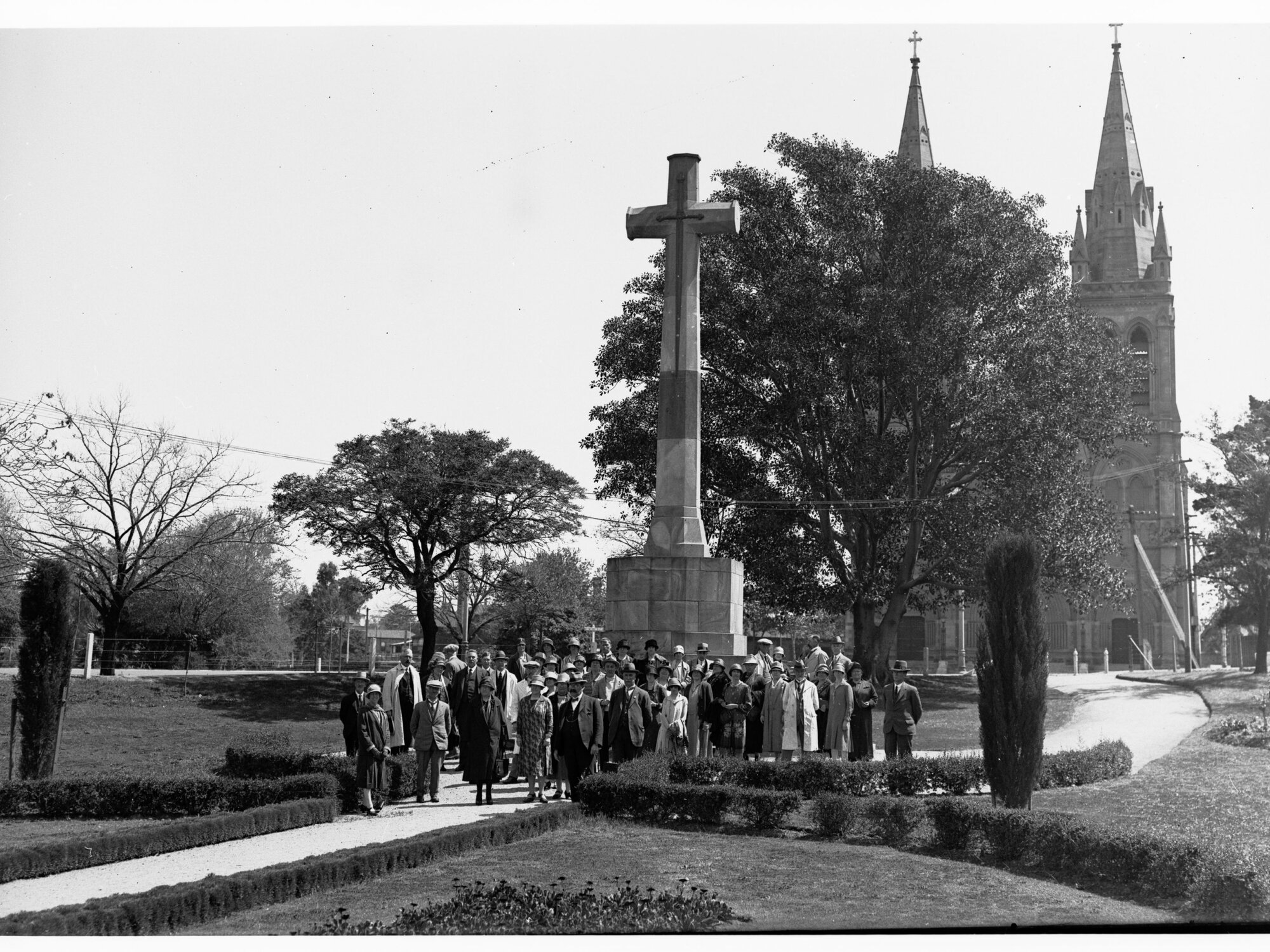 Victorian tourist party at Memorial Gardens