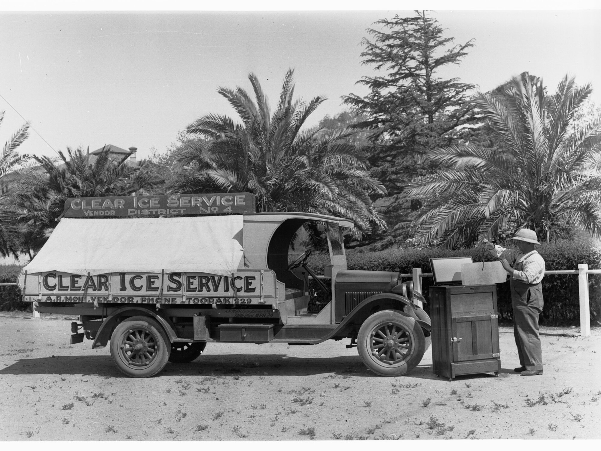Automobile used for Clear Ice Service
