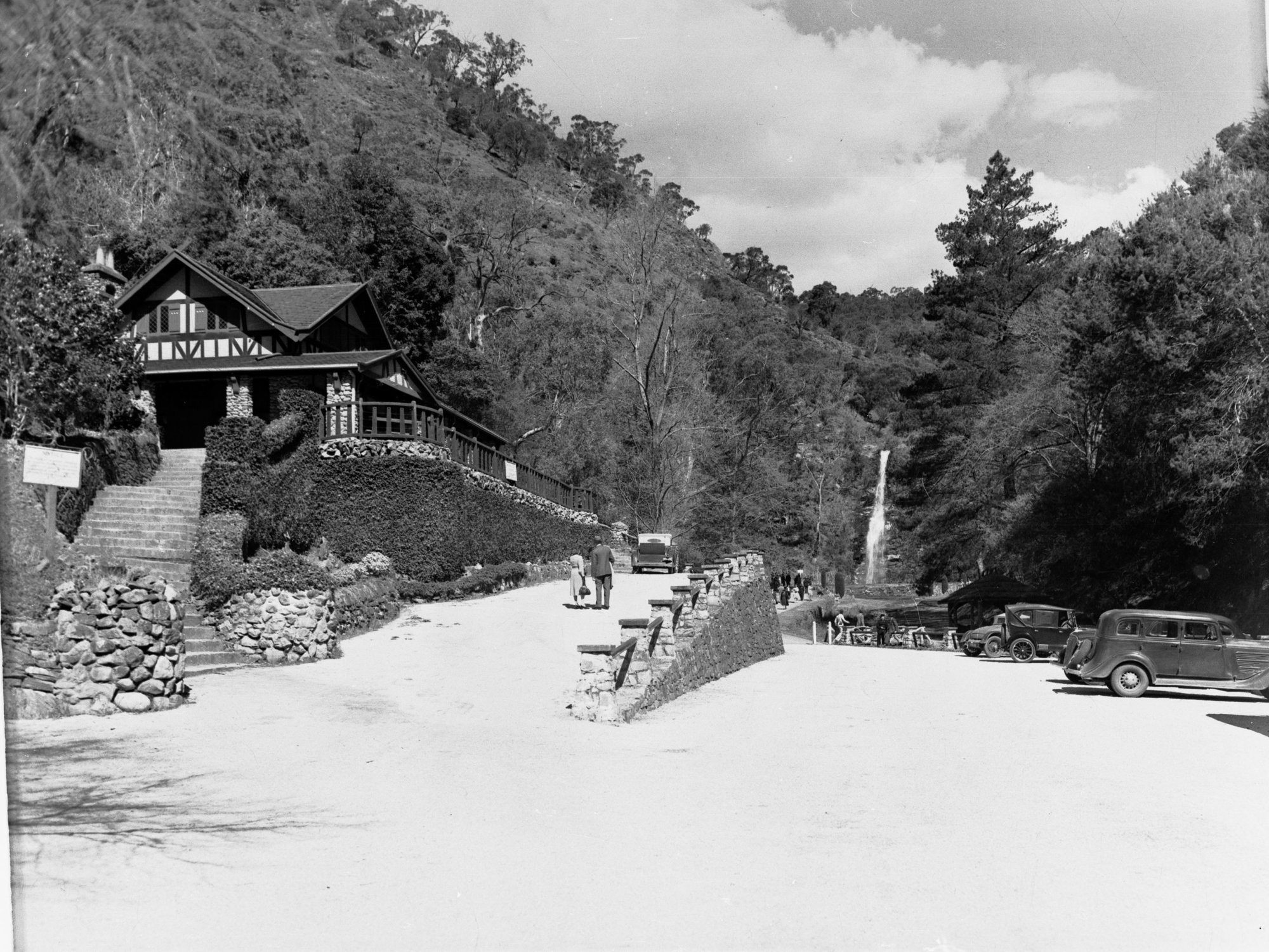 Waterfall Gully Kiosk Showing Automobiles
