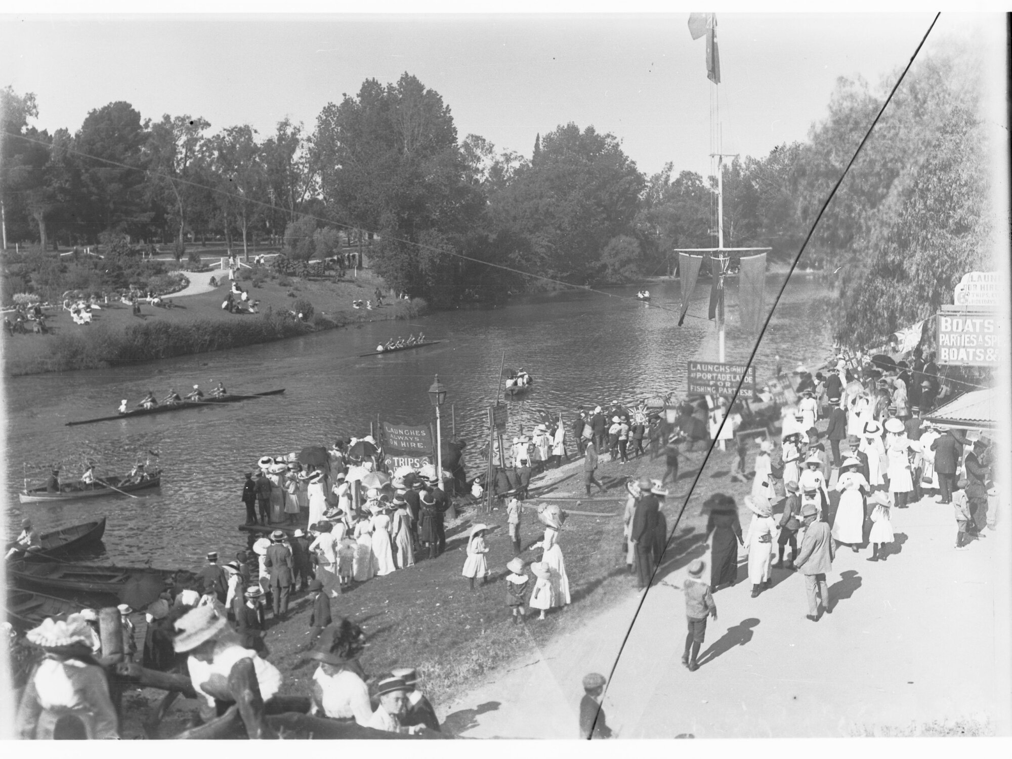 Torrens Lake showing rowboats and onlookers
