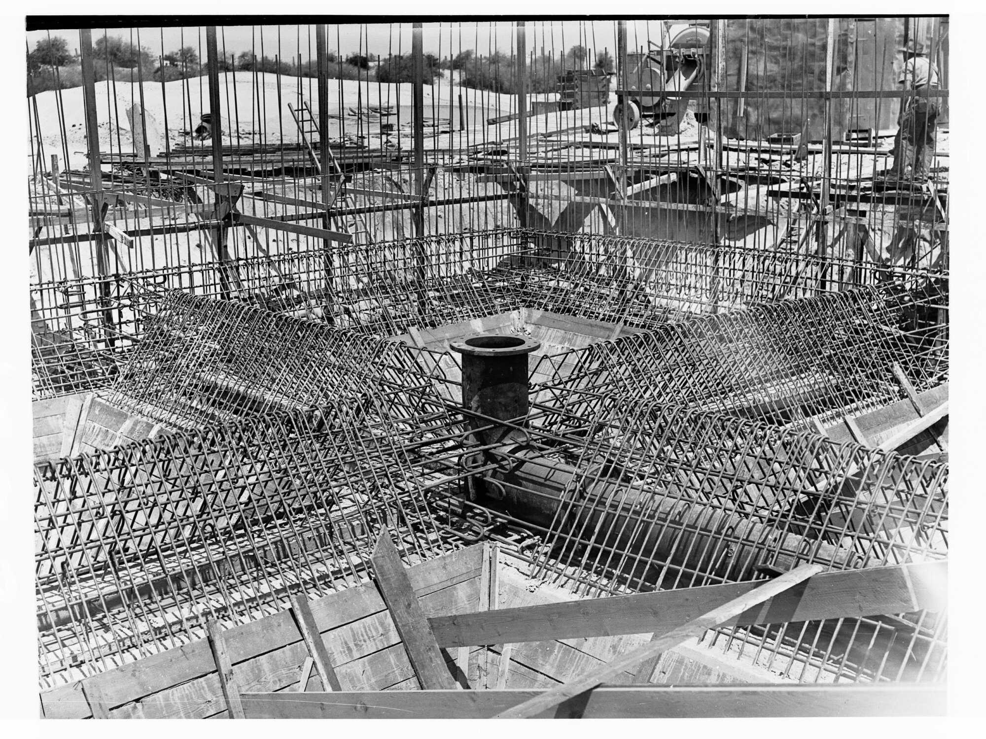 Construction of  Glenelg Sewers