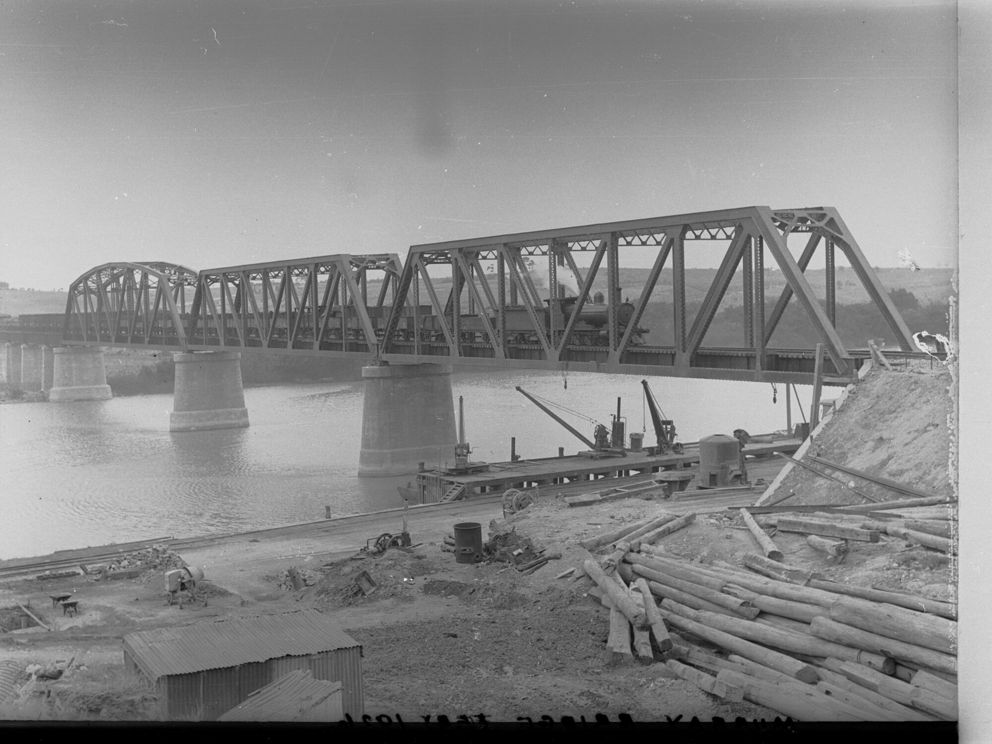 Locomotive on Murray Bridge