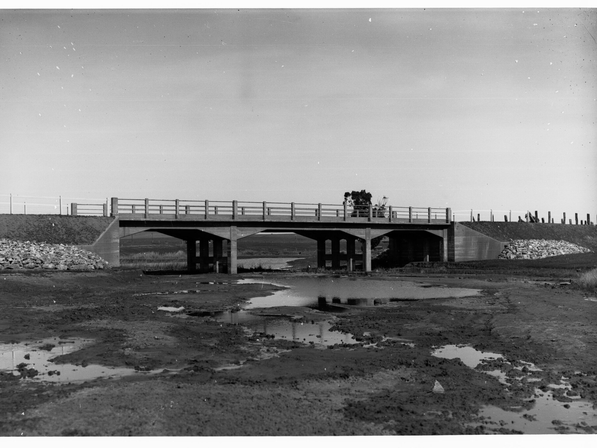Rural view at Riverton showing a bridge