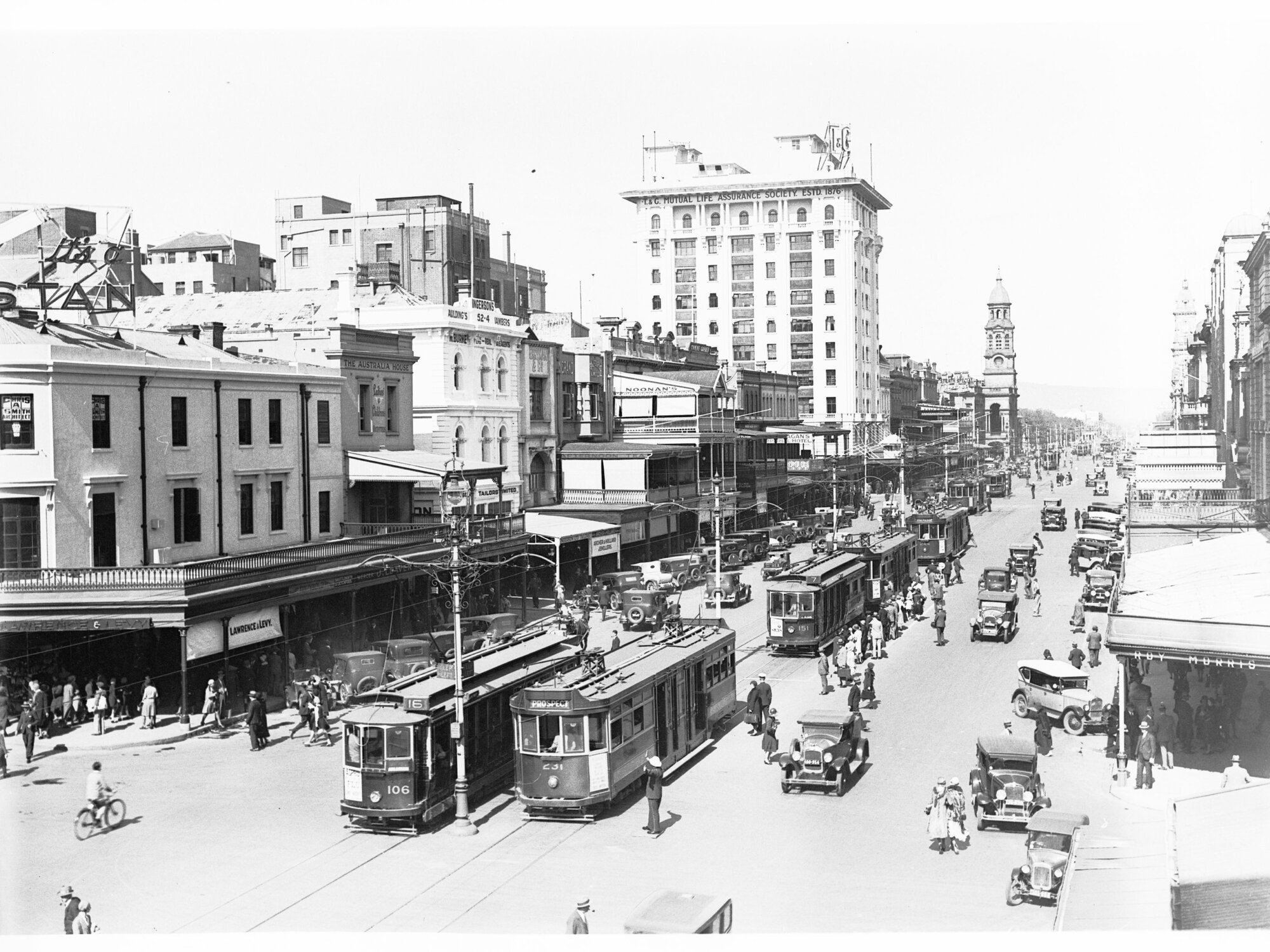 King William Street Looking South