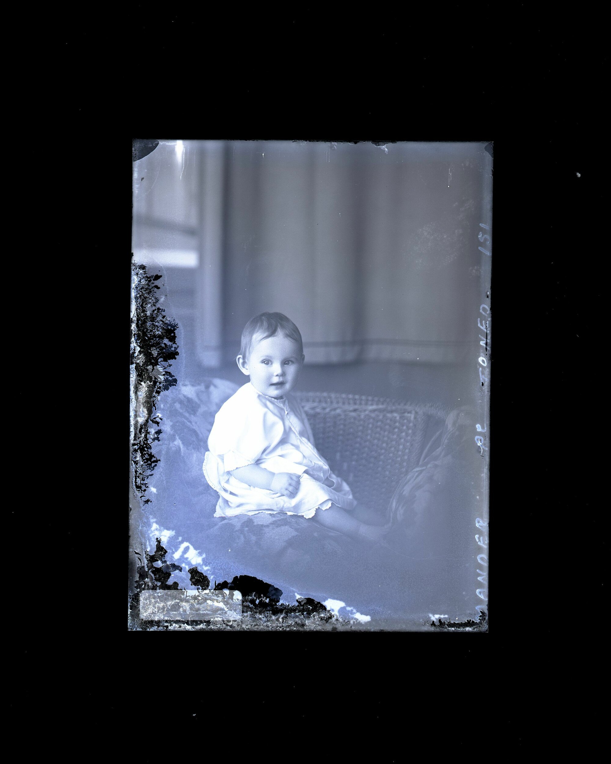Infant - Mander