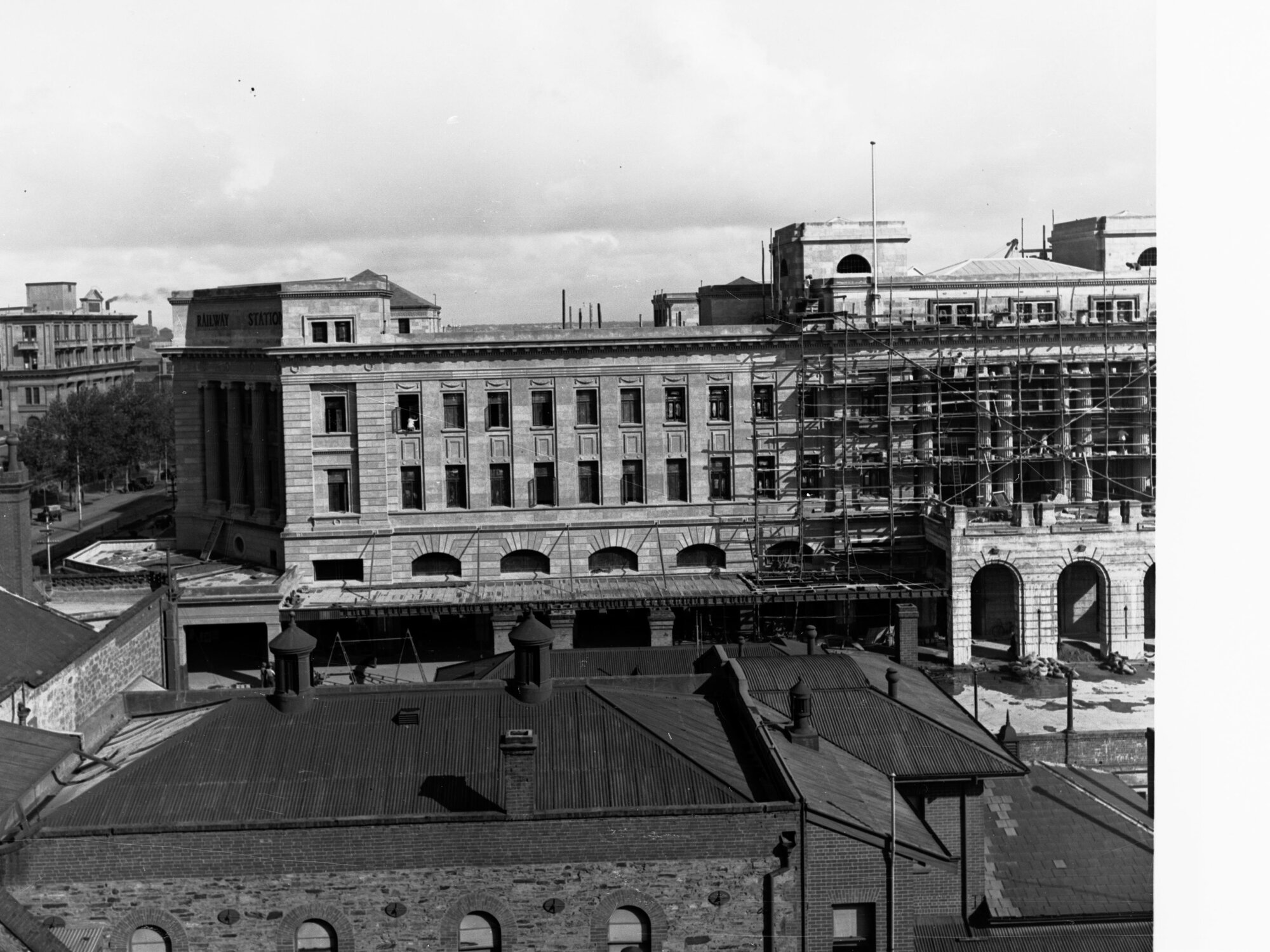 Construction of Adelaide Railway Station