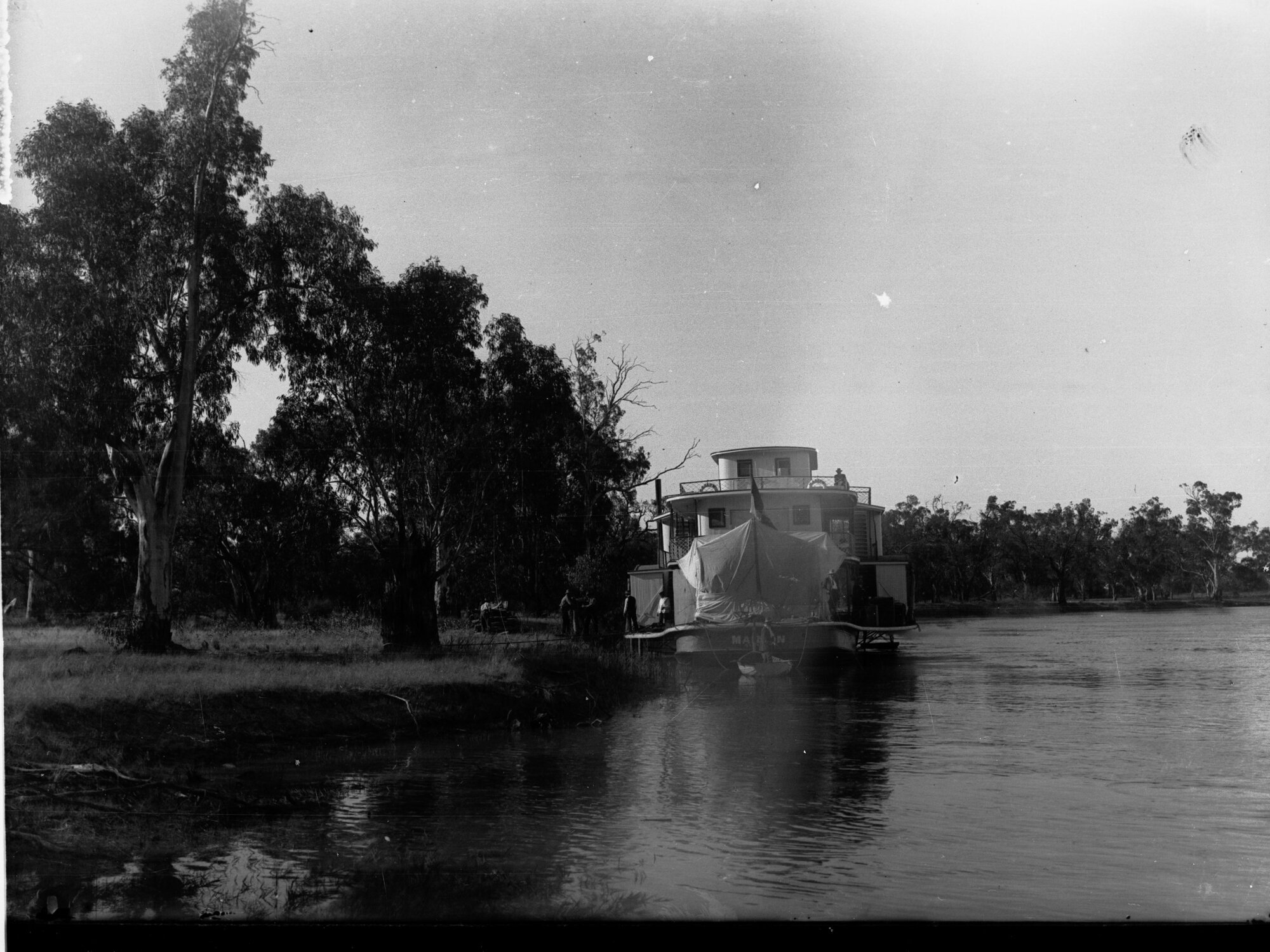 Marion paddlesteamer at Great Pyap Landing, River Murray