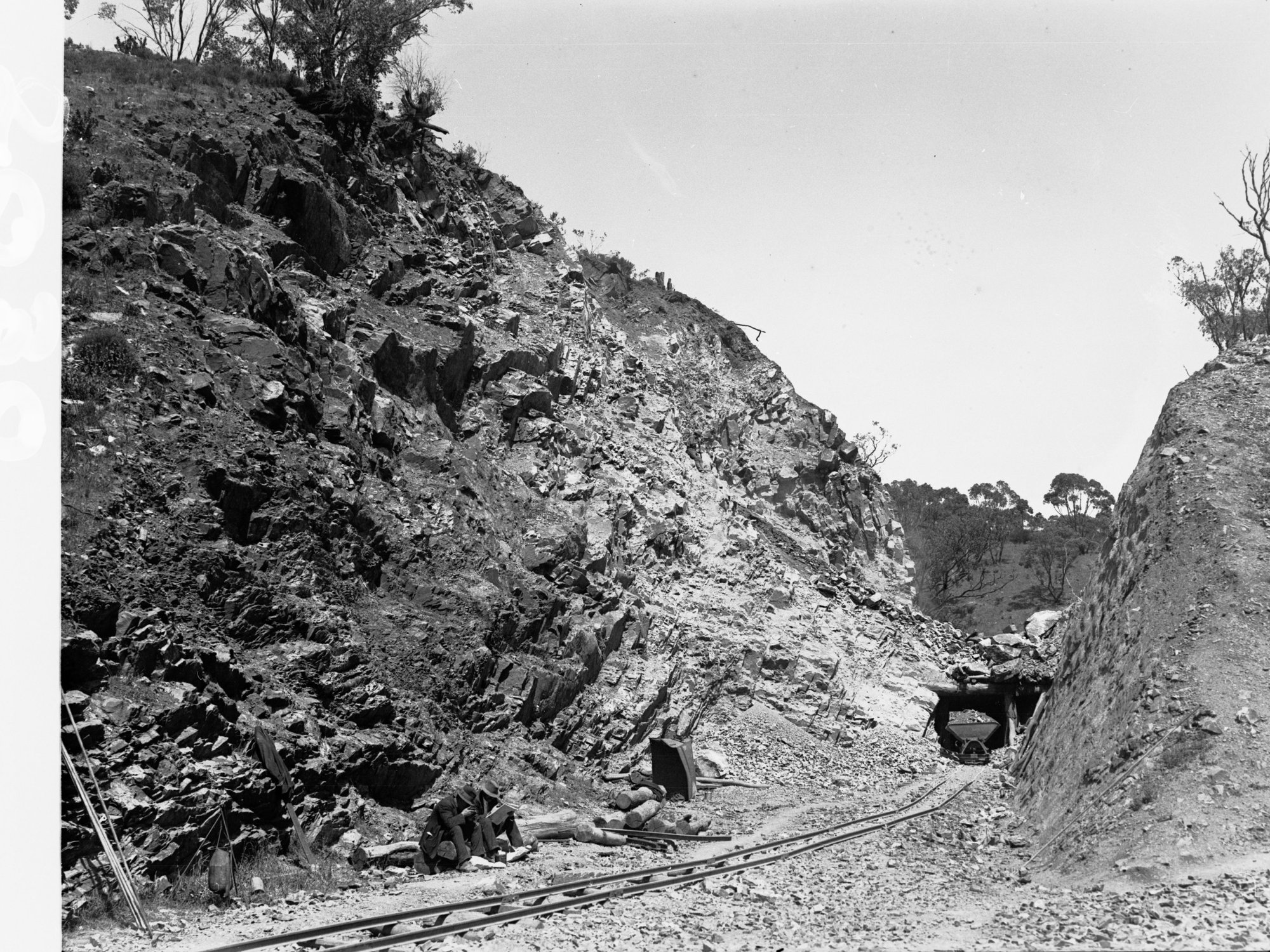 Construction of Sleep's Hill Tunnel