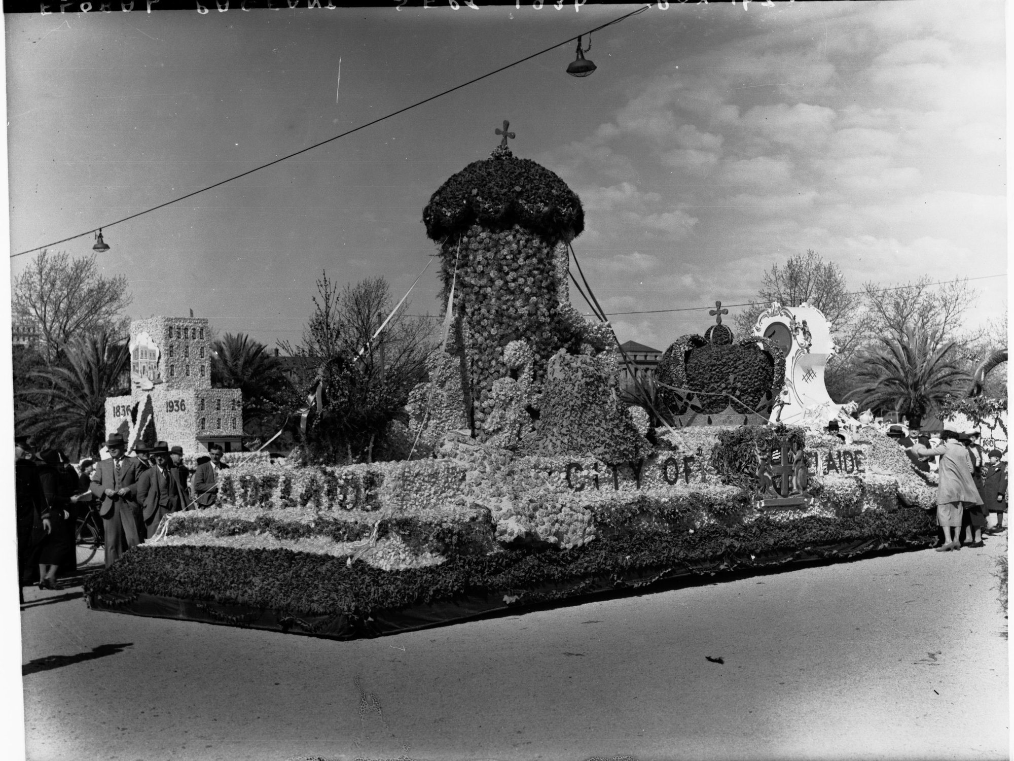 Adelaide Centenary floats for floral pageant, City of Adelaide float with throne