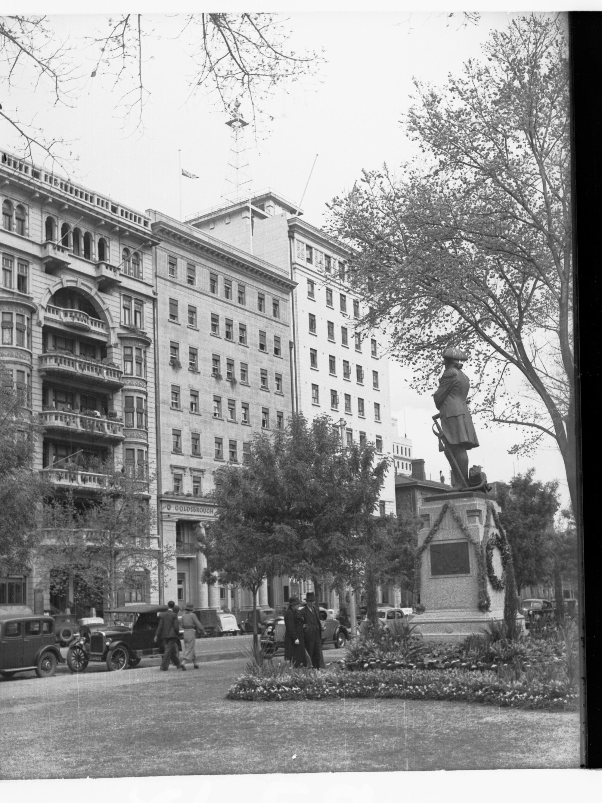 North Terrace Showing Captain Matthew Flinders Statue
