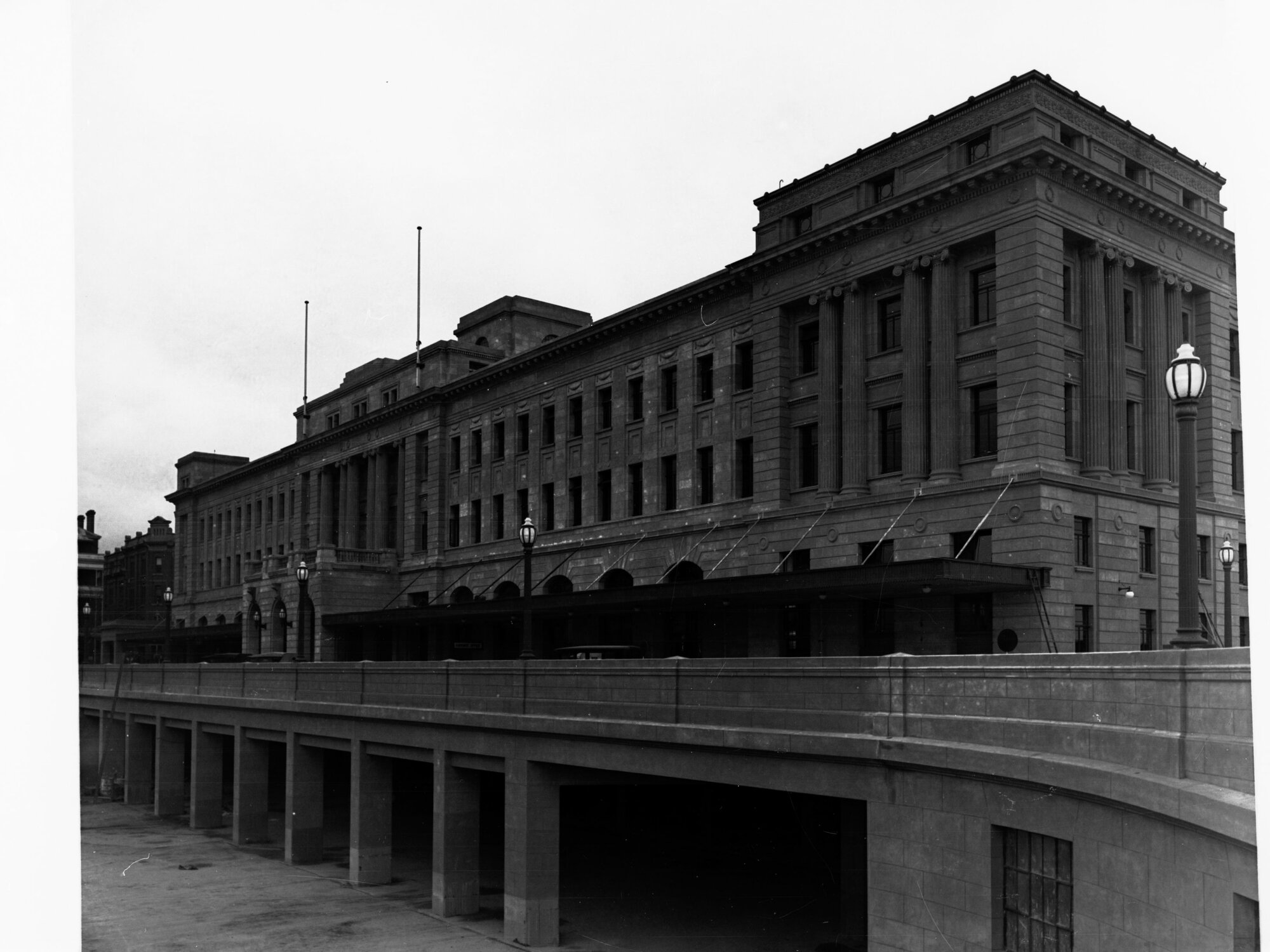 Construction of Adelaide Railway Station