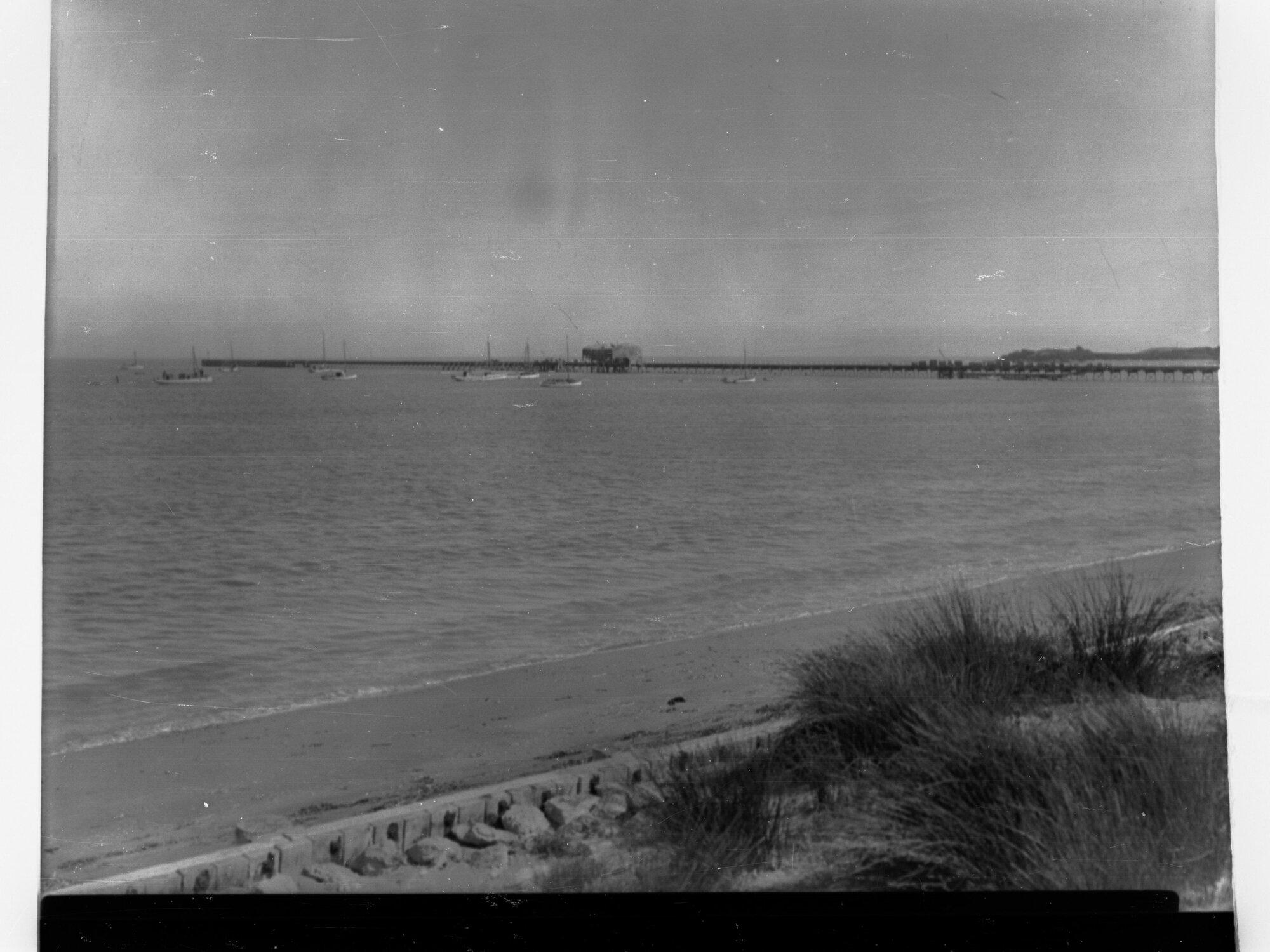 Beachport - Ships in the distance