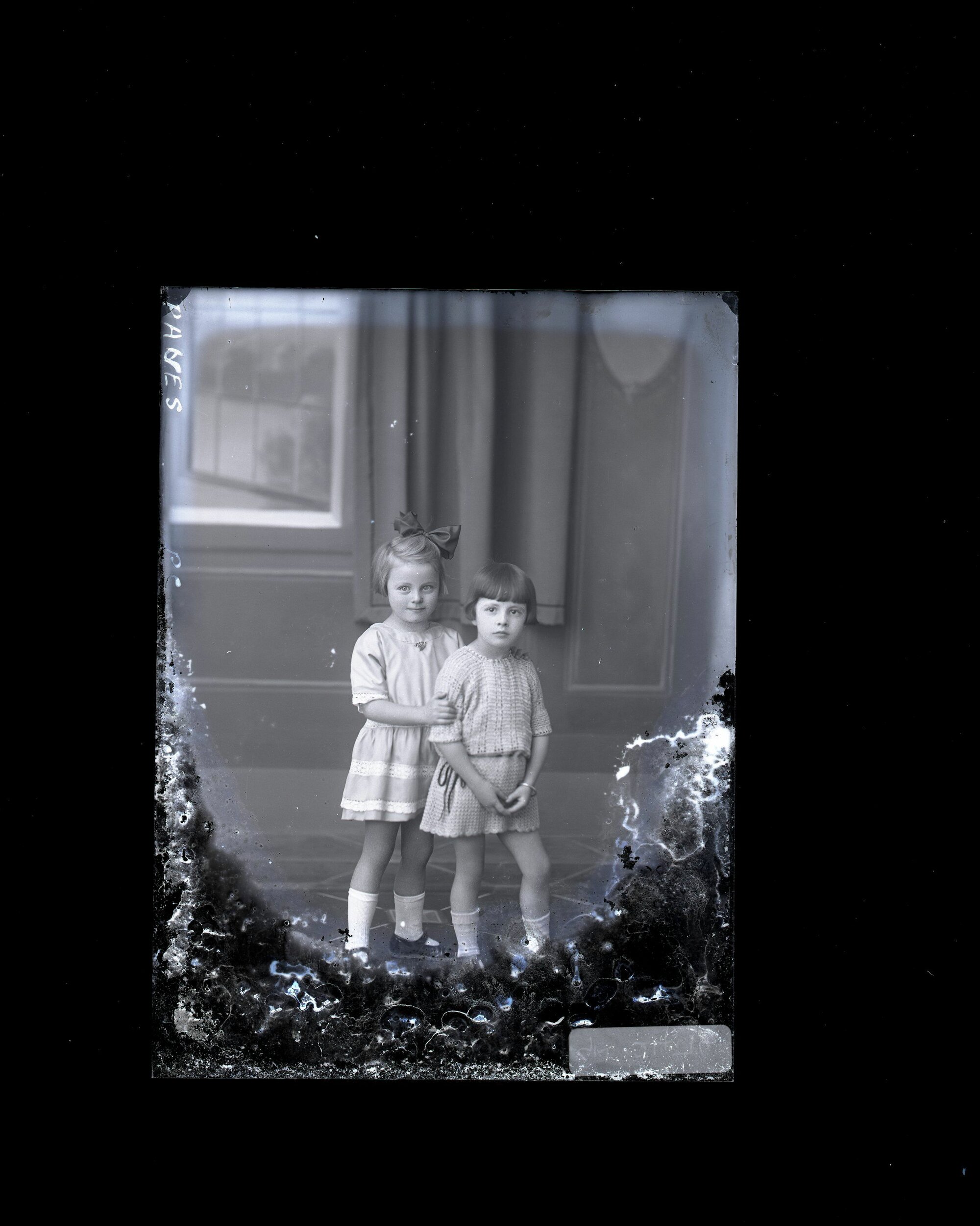 Two Girls - Panes