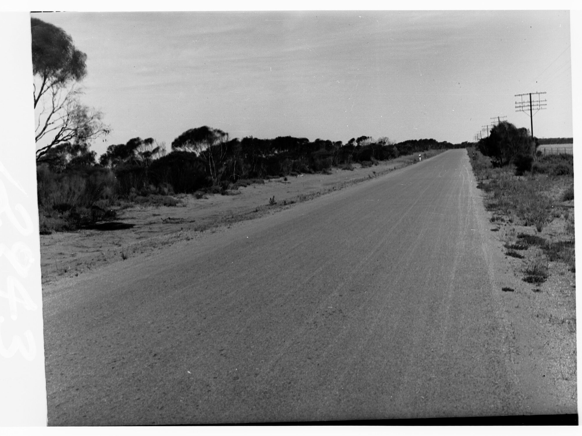 Newly constructed road at Tailem Bend