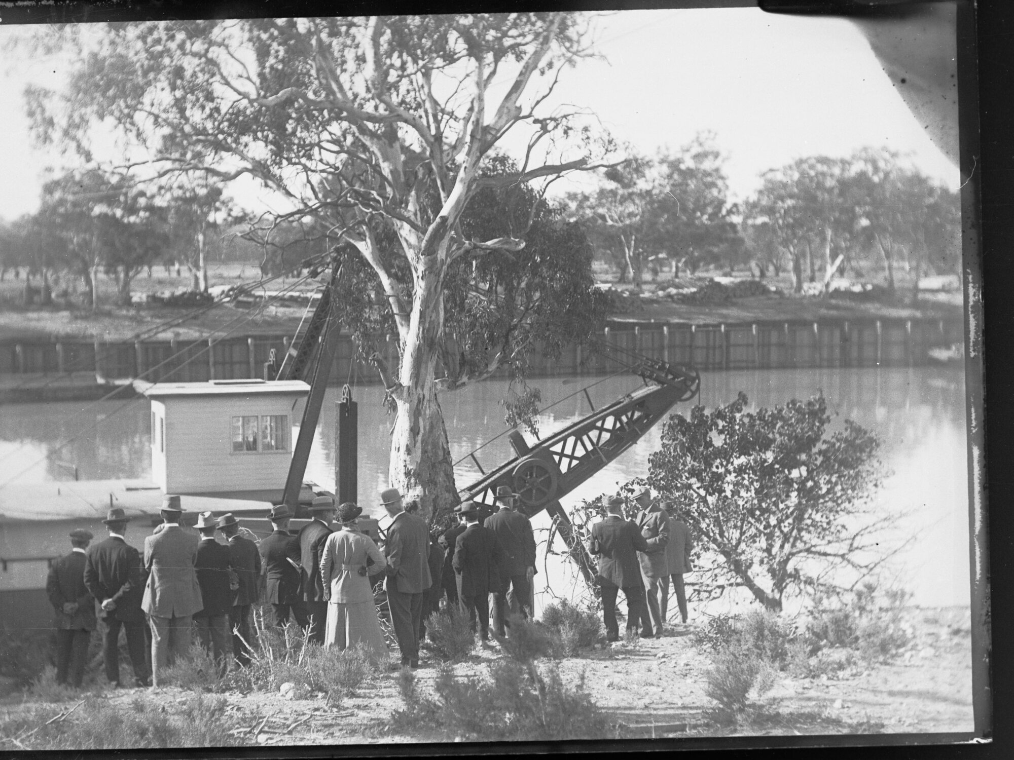 Premier Crawford Vaughan inspecting works on Murray River, Blanchetown