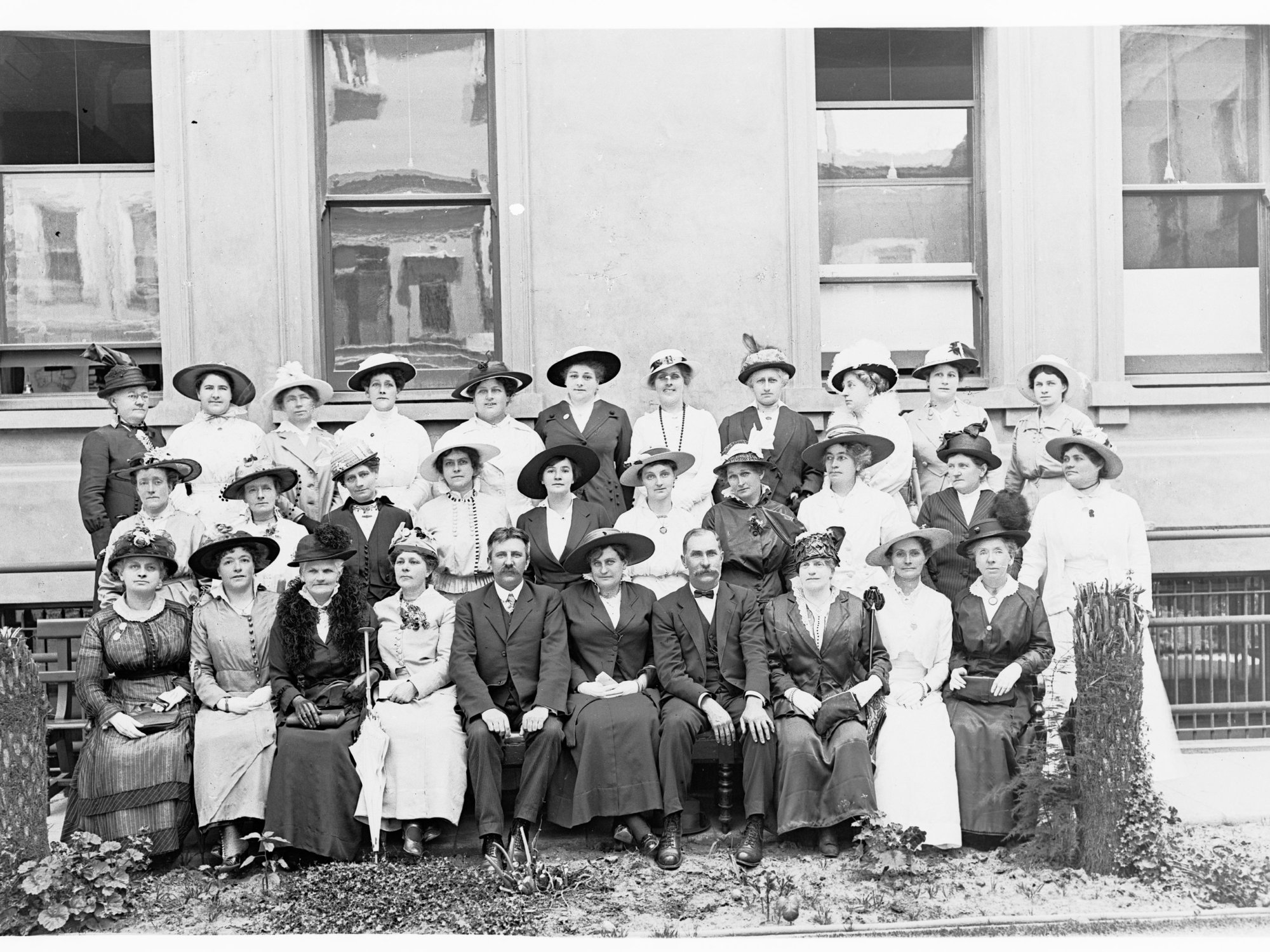Repatriation Group - men and women