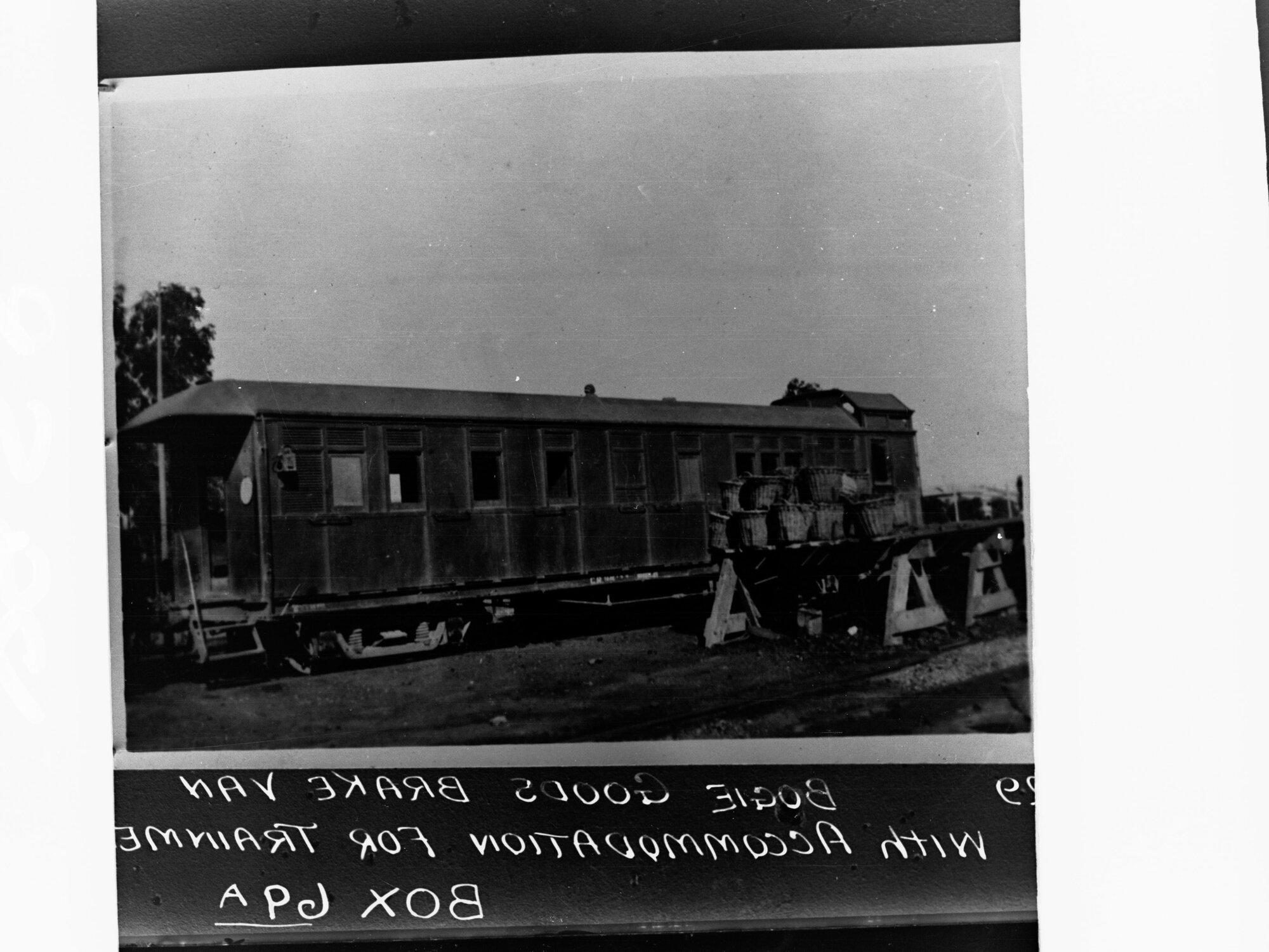 Bogie Goods Brake Van with Accomodation for Train Men