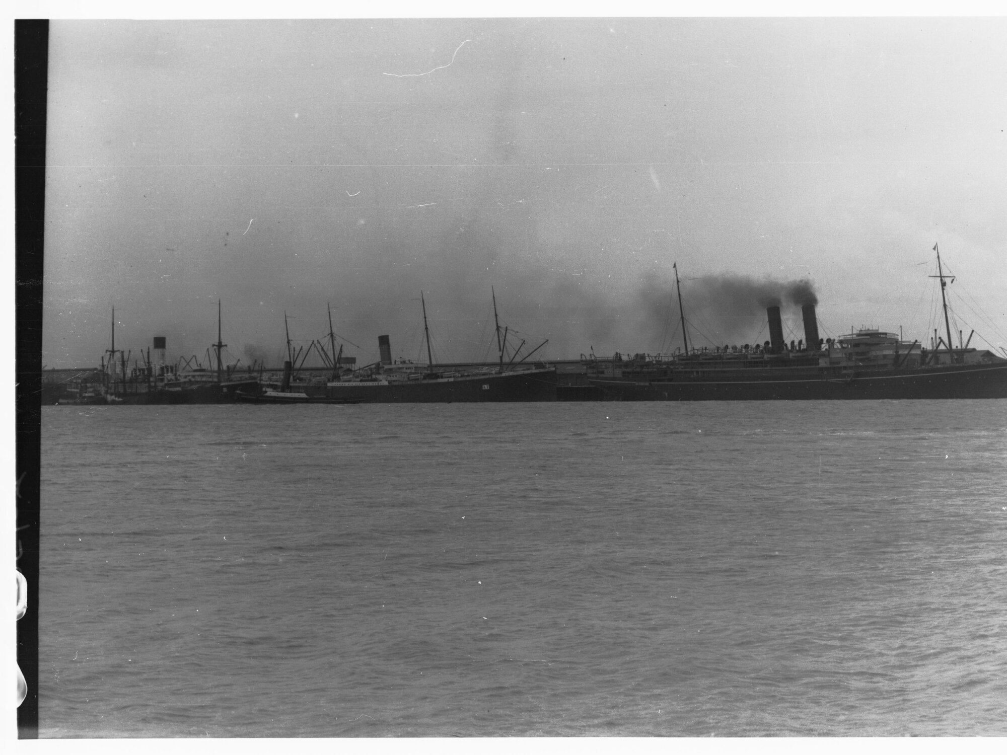 Ships at Outer Harbor from distance