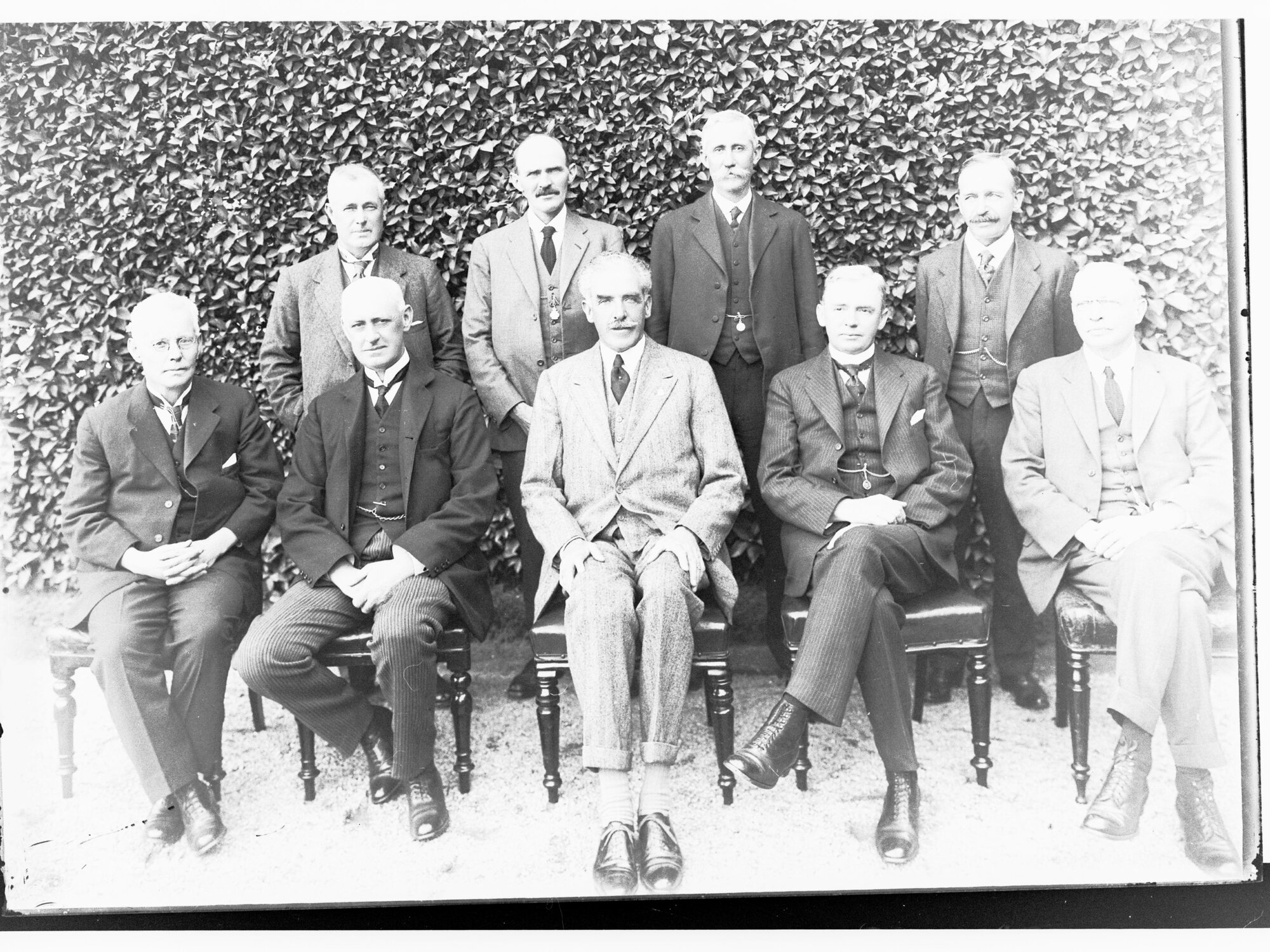 Group photograph of Barwell Ministry - shows G R Laffer, G F Jenkins, T Pascoe, G Ritchie, Sir Tom Bridges, H N Barwell and W Hague