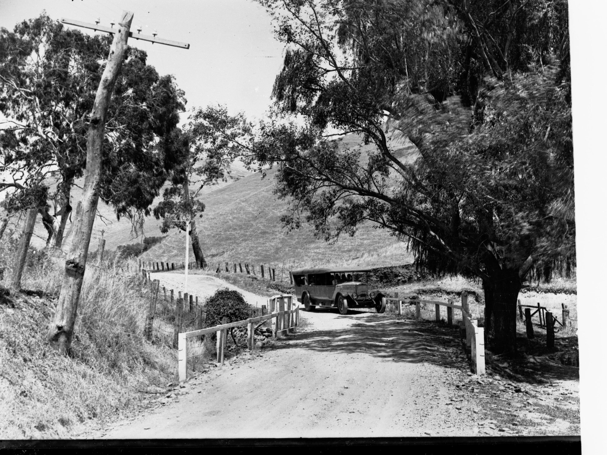 Tourist Bureau Charabanc on Waterfall Gully Road