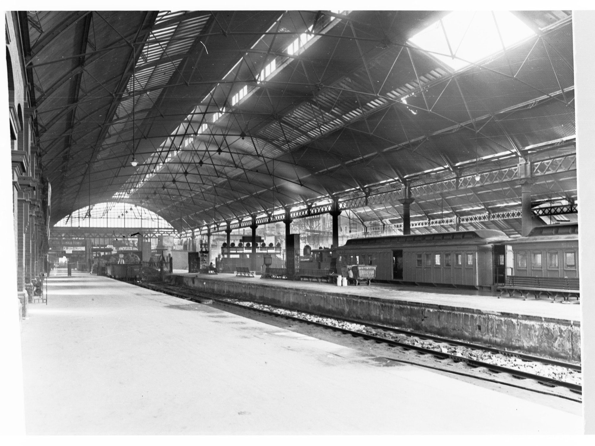 Adelaide Railway Station Platforms