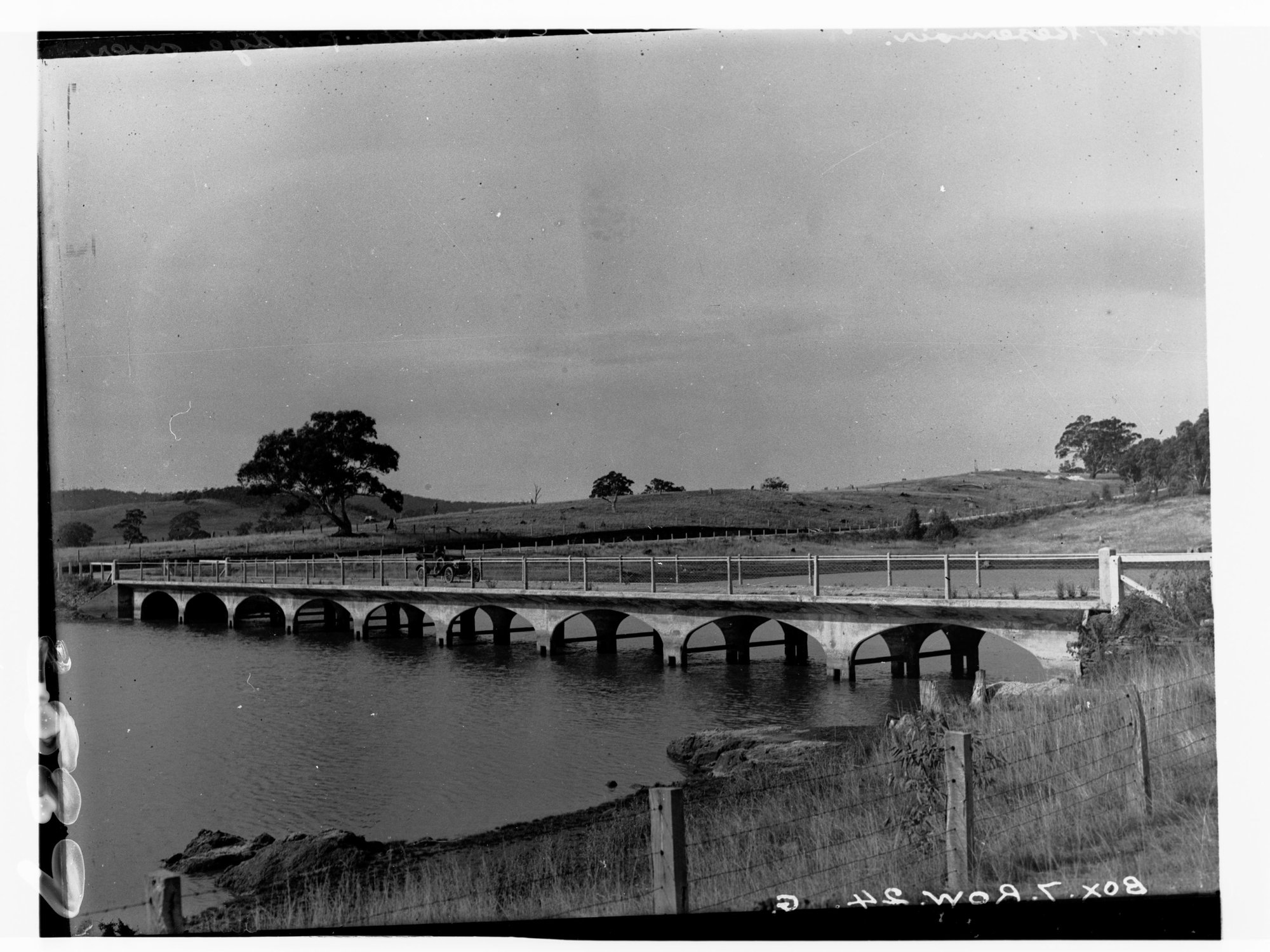 Warren Reservoir - Public Works Commissioner's Report, Plate 14 - Caption: Warren waterworks, reinforced concrete bridge on road deviation