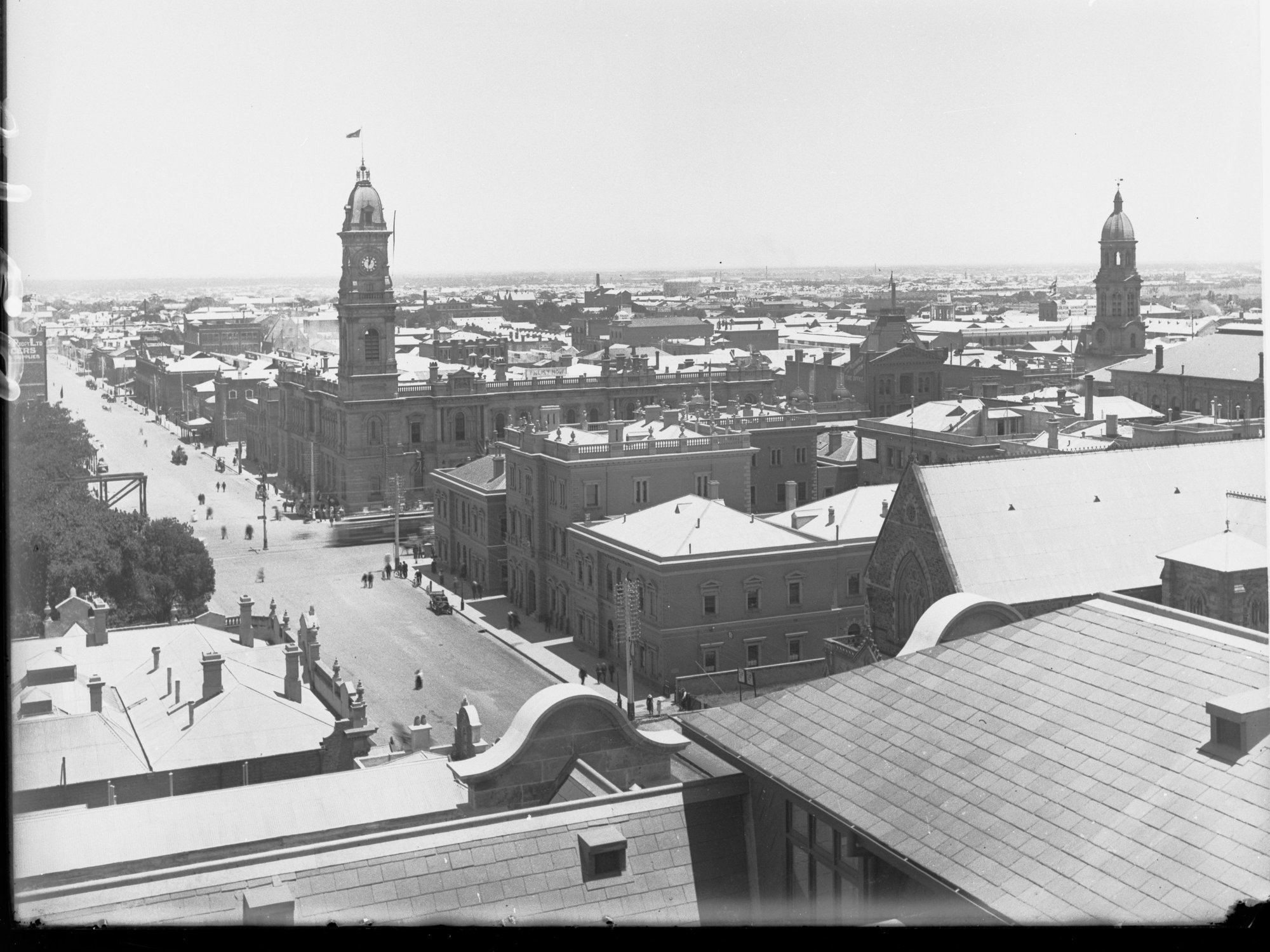 Adelaide City View - King William Street/Franklin Street/Flinders Street intersection