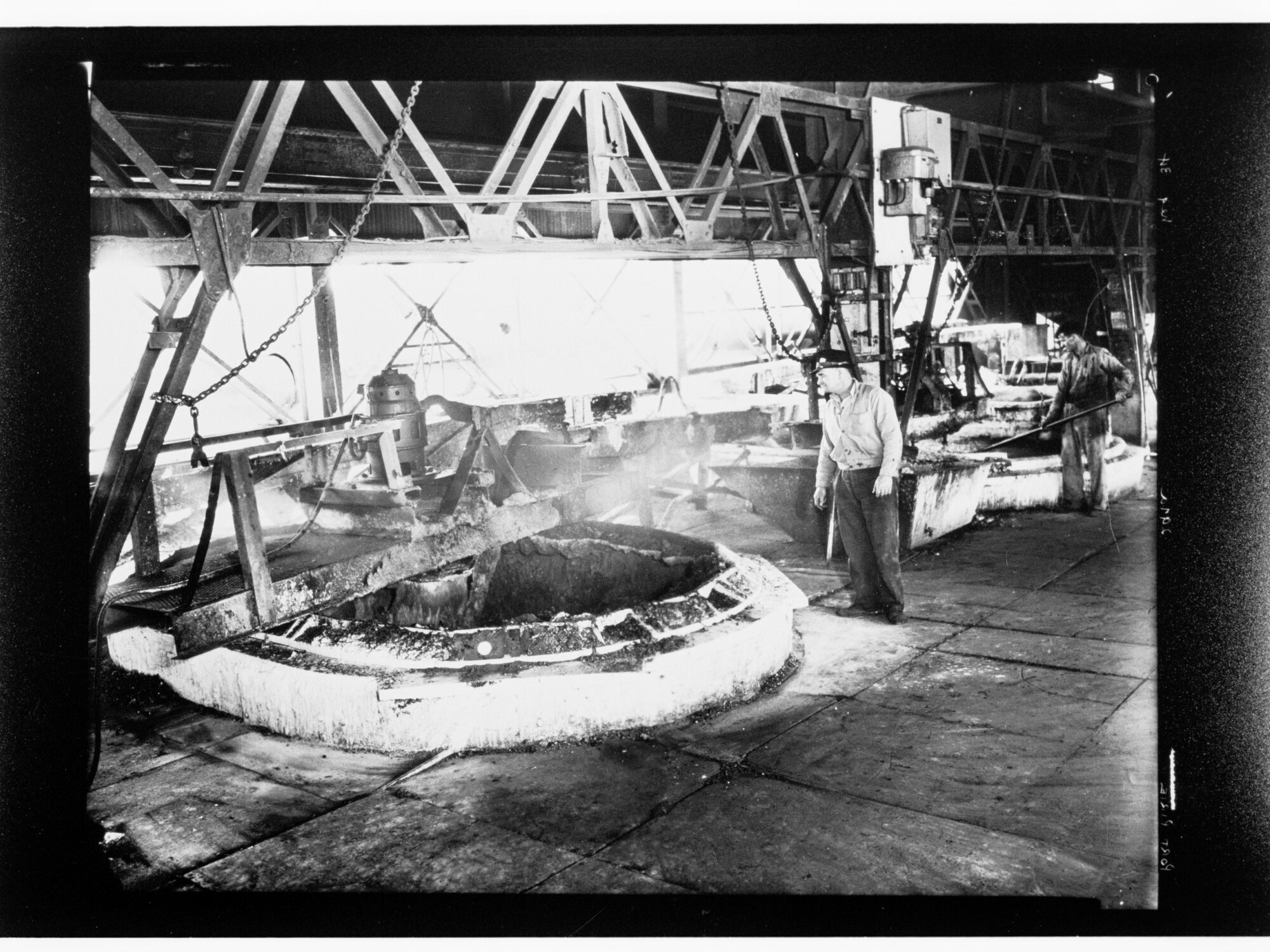 Port Pirie - men working with machines