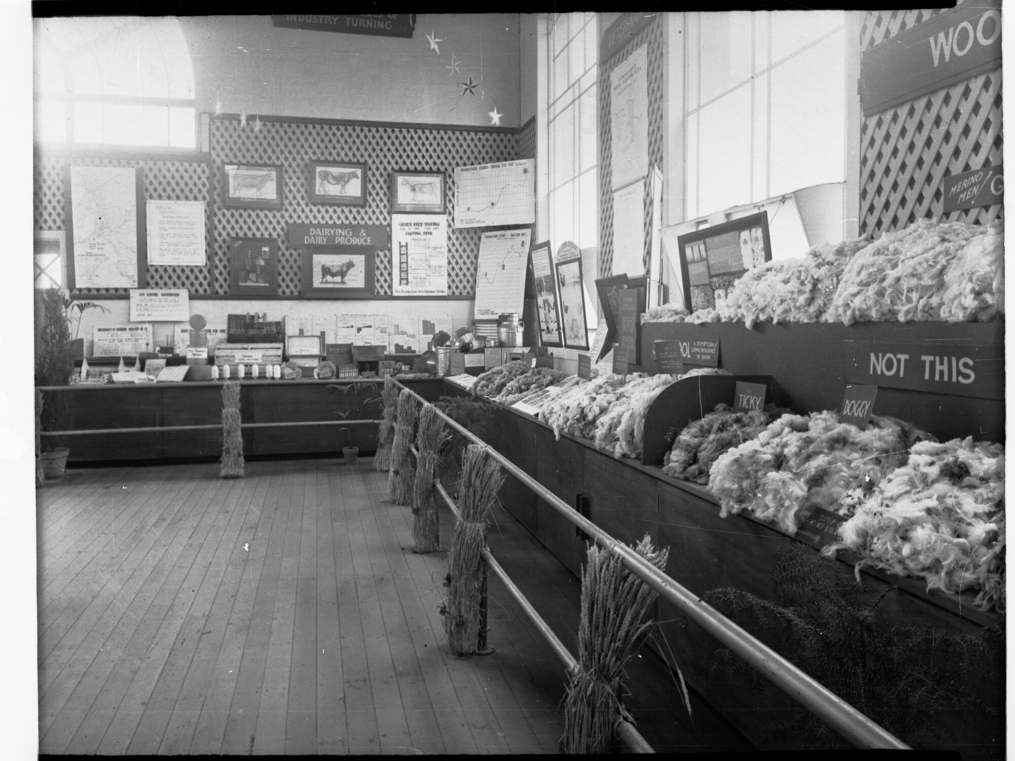 Agricultural Hall, Royal Adelaide Exhibition, 1947
