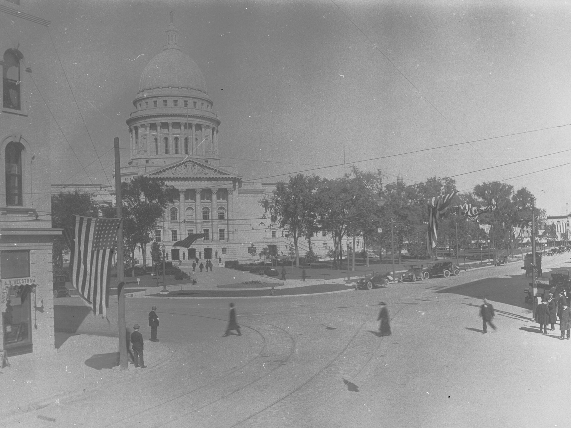 View of building with large dome in USA - Town Planning photos USA