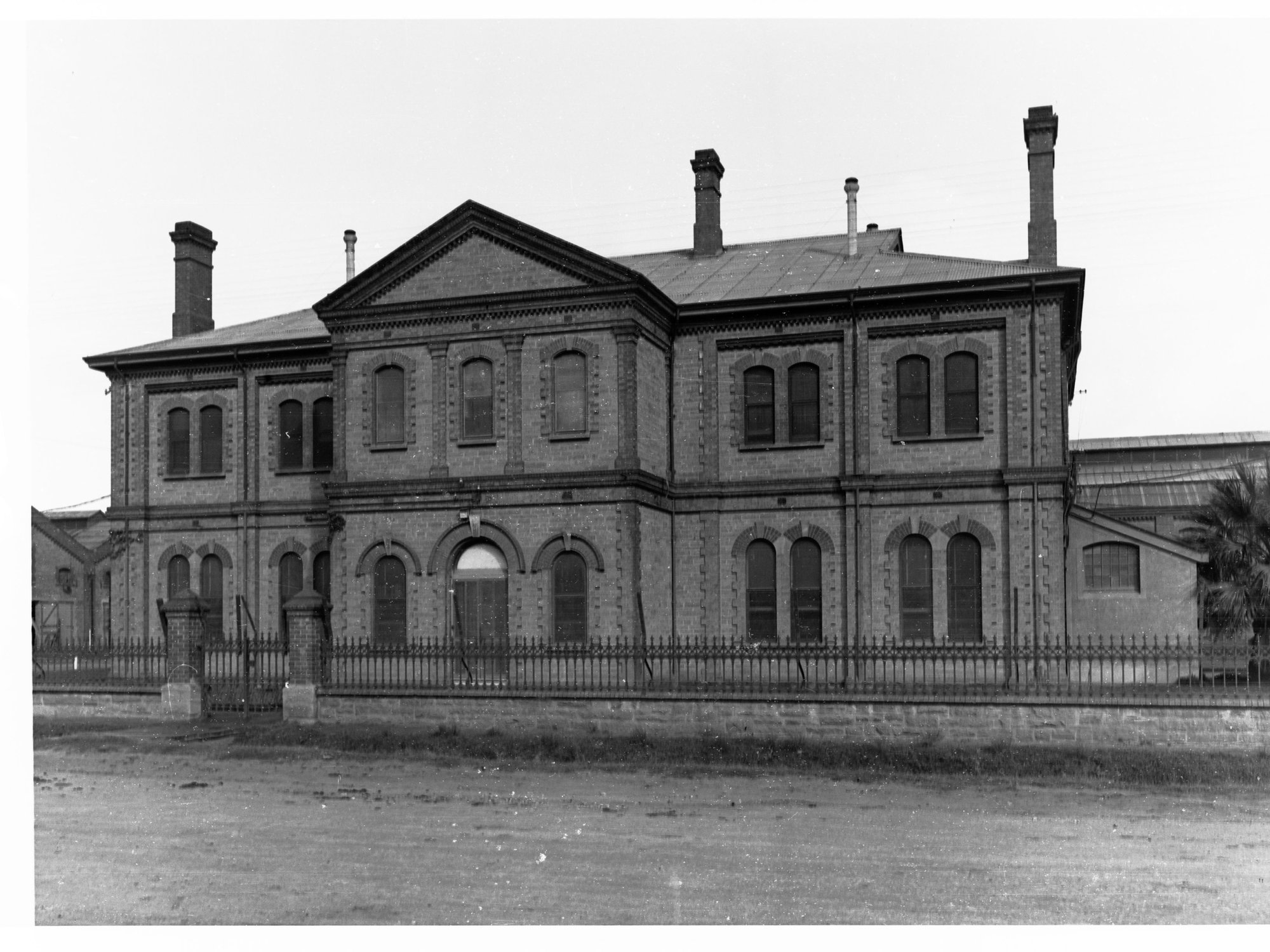 Administrative Building Islington